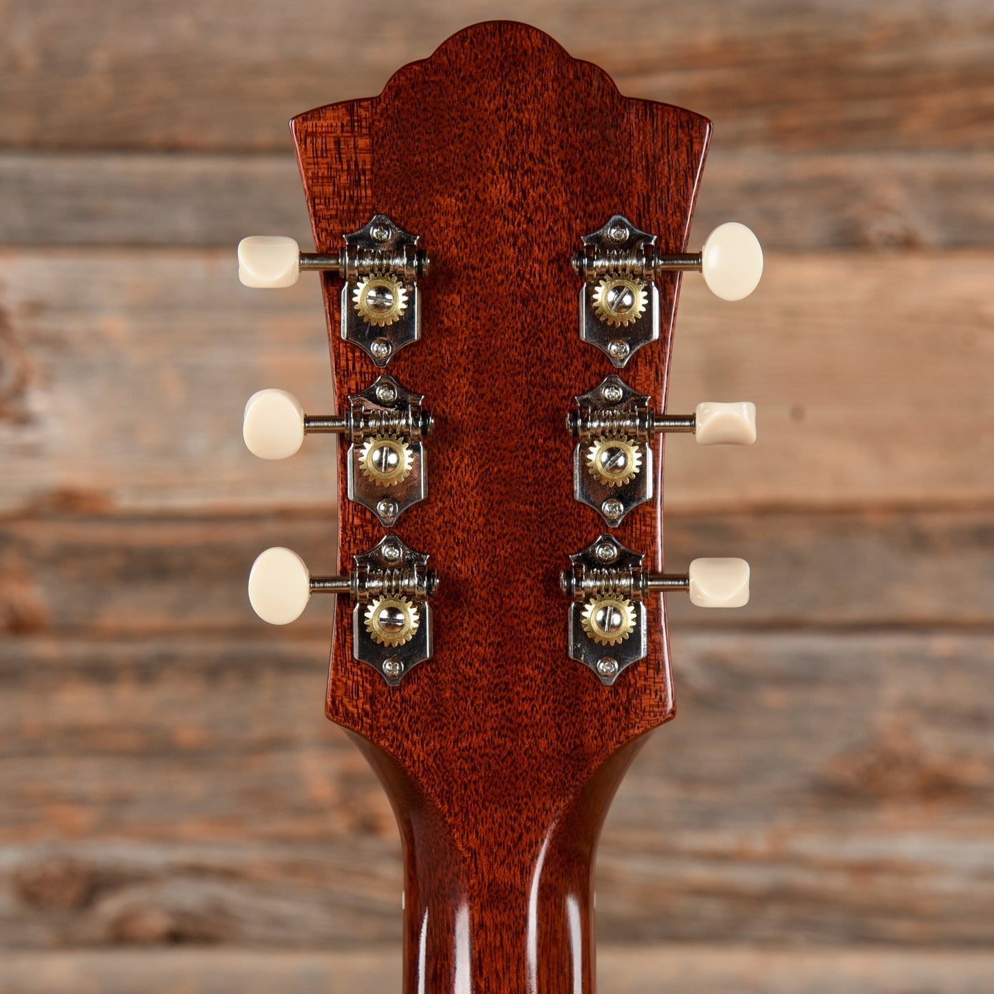 Guild USA D-40 Standard Natural Acoustic Guitars / Dreadnought