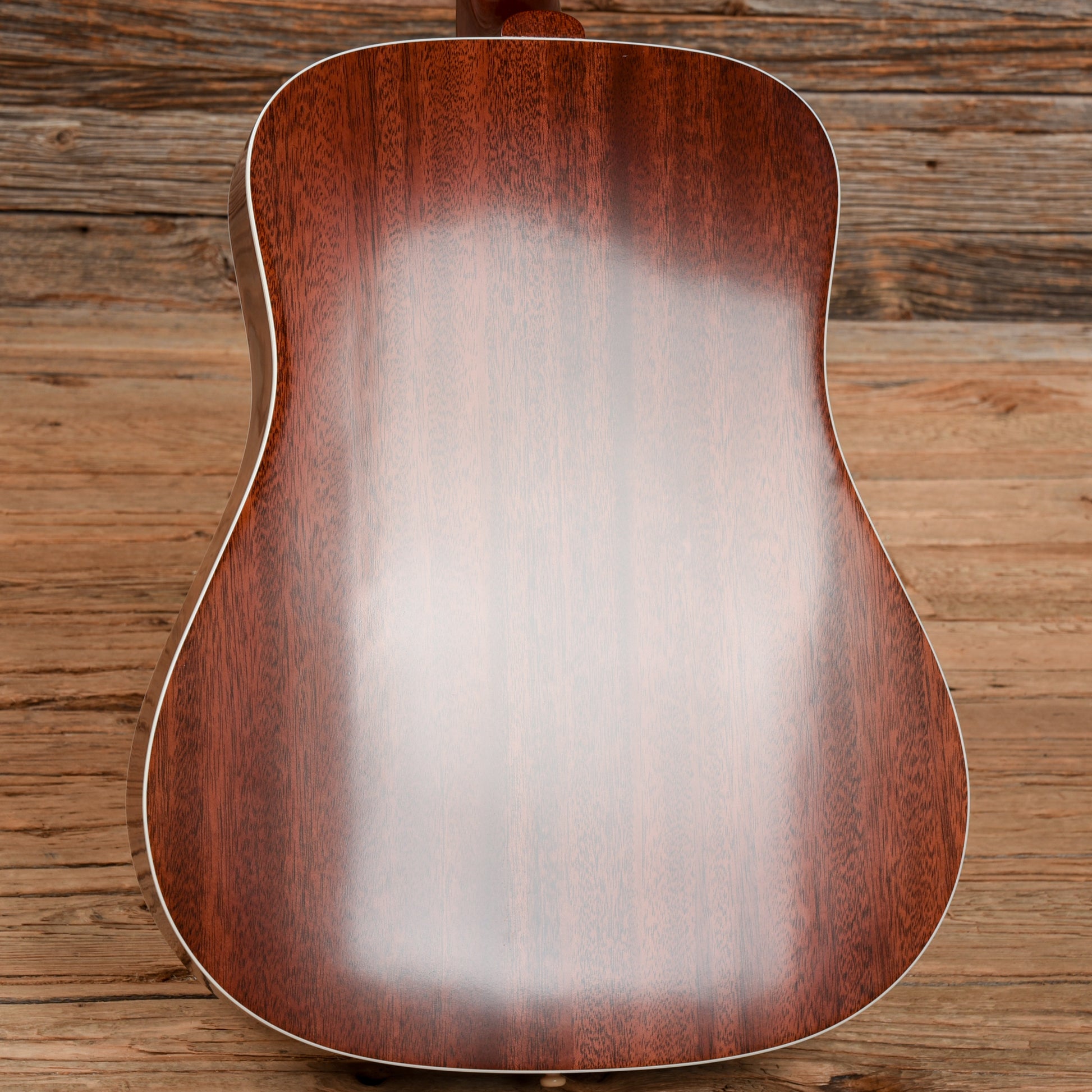 Guild USA D-40 Standard Natural Acoustic Guitars / Dreadnought