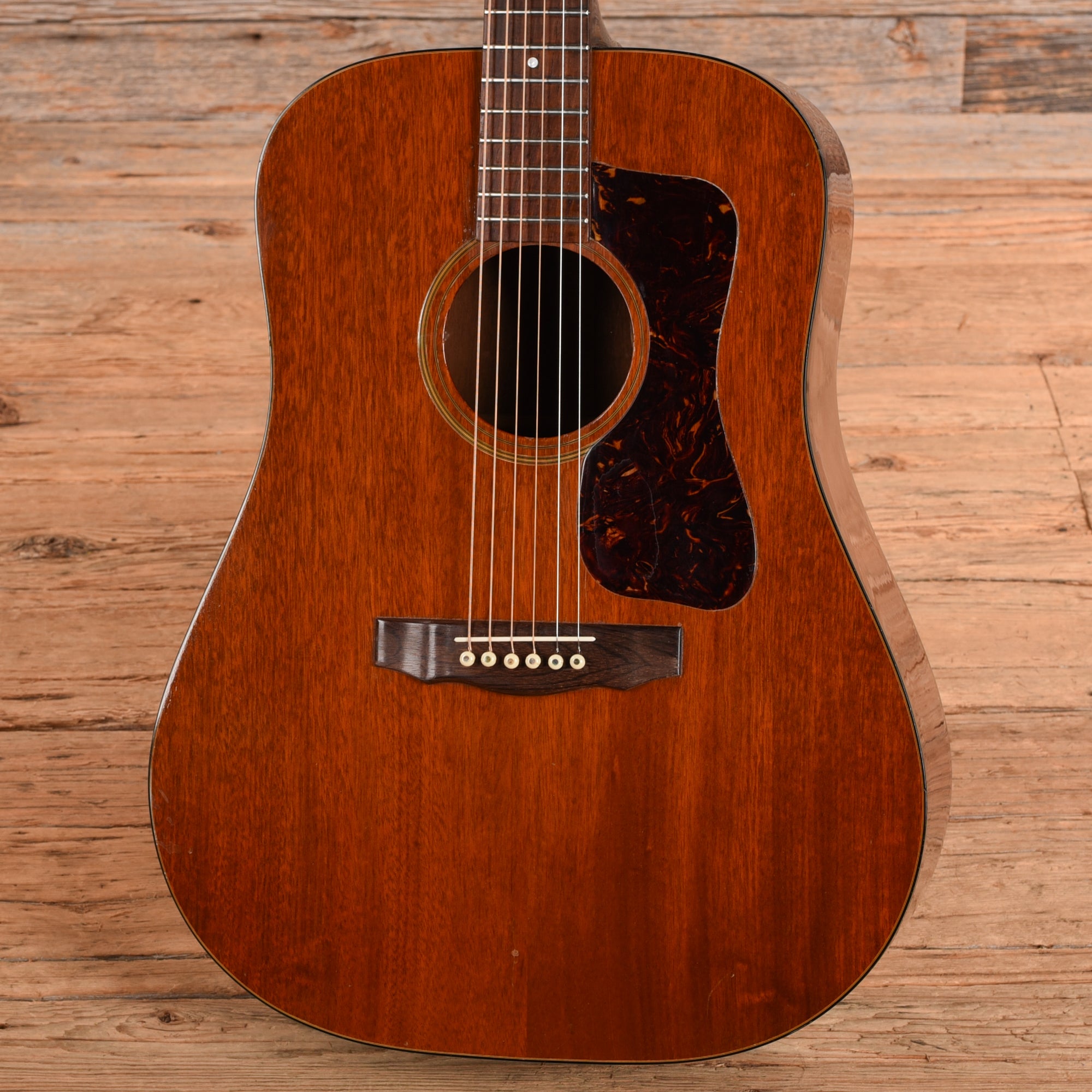 Guild D-25 Brown 1972 Acoustic Guitars