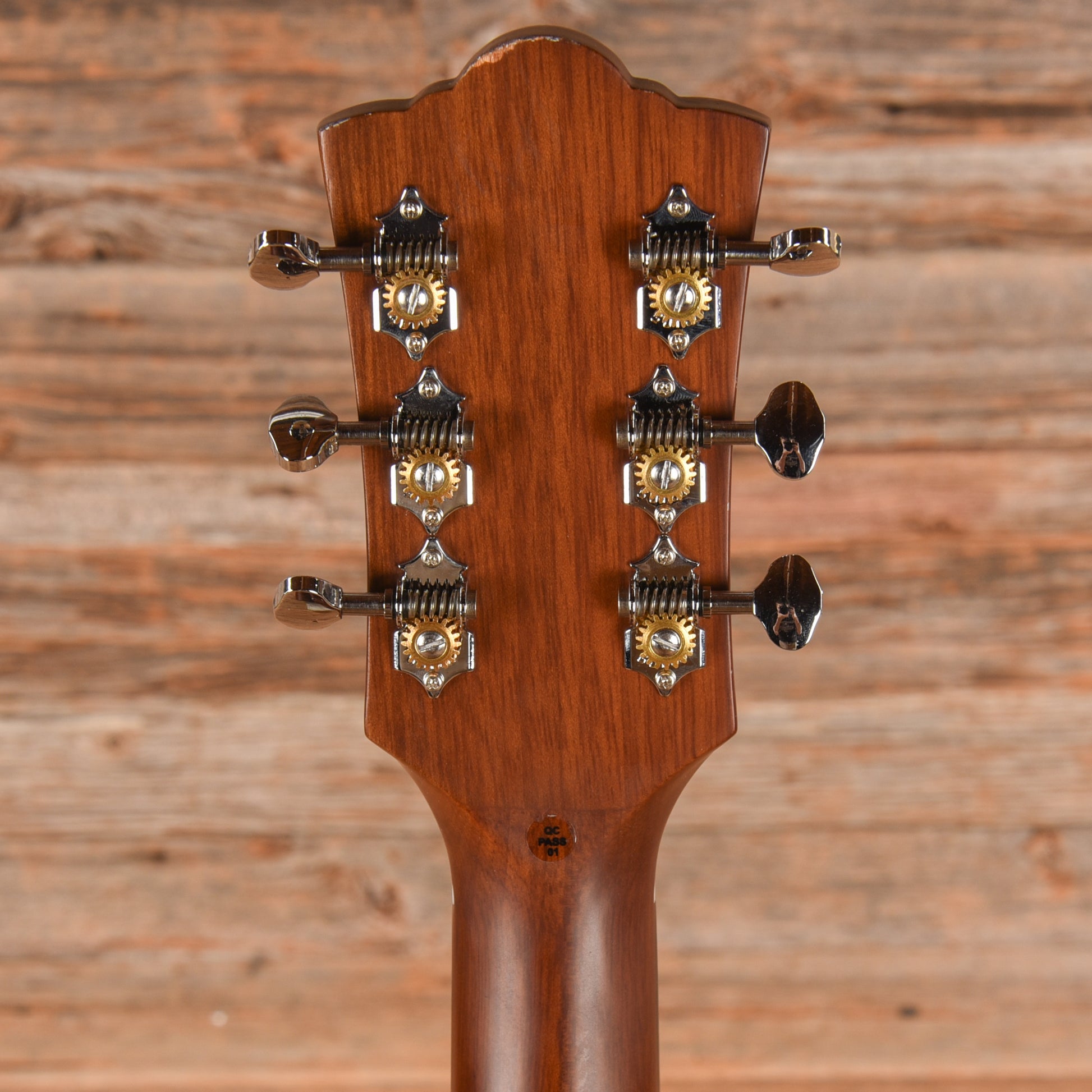 Guild OM-320 Brown Acoustic Guitars