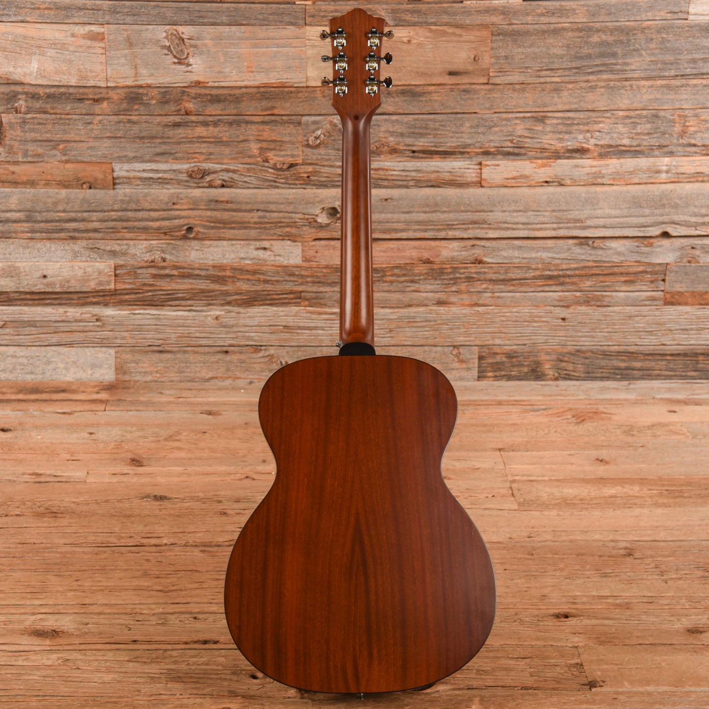 Guild OM-320 Brown Acoustic Guitars
