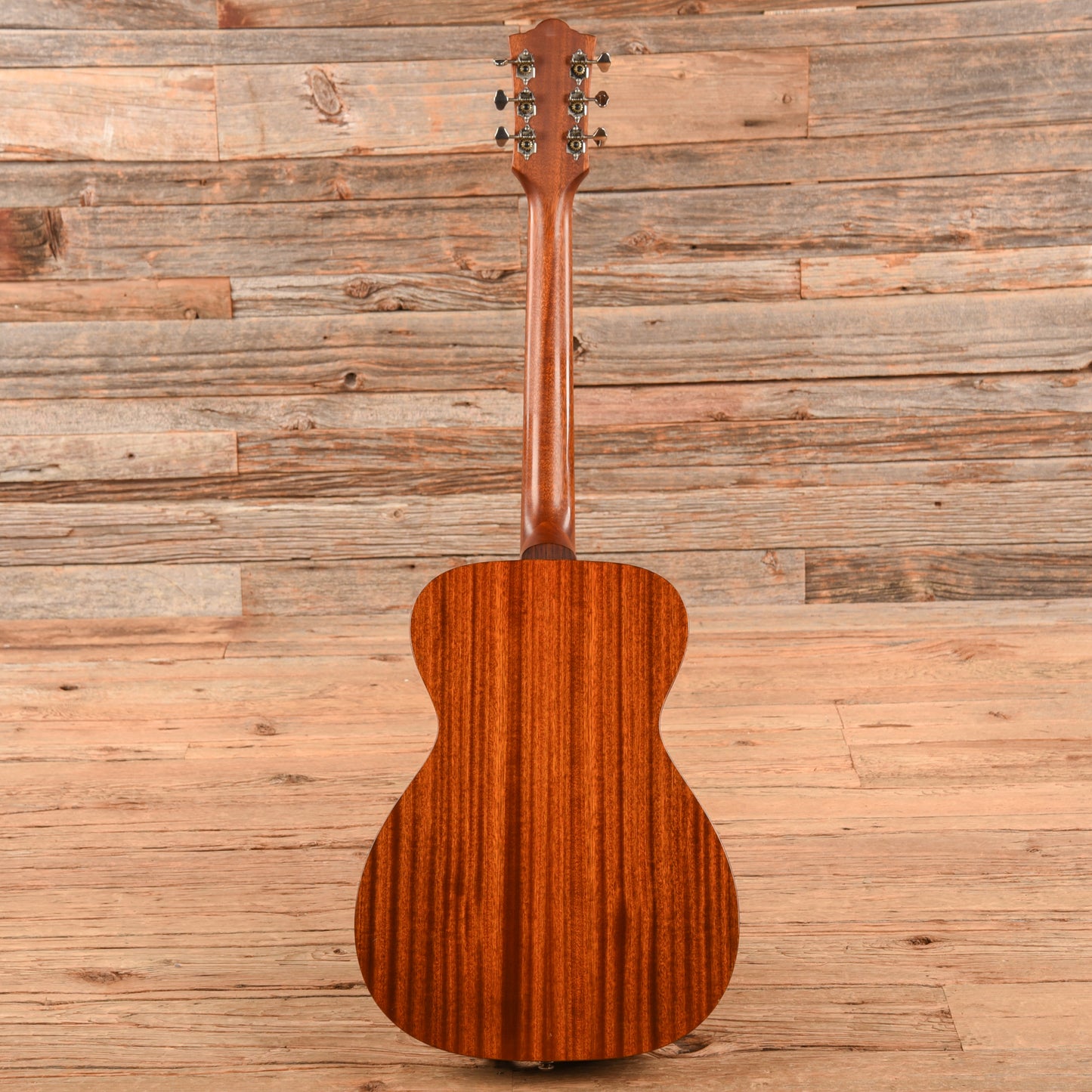 Guild M120-NAT Natural Acoustic Guitars / OM and Auditorium