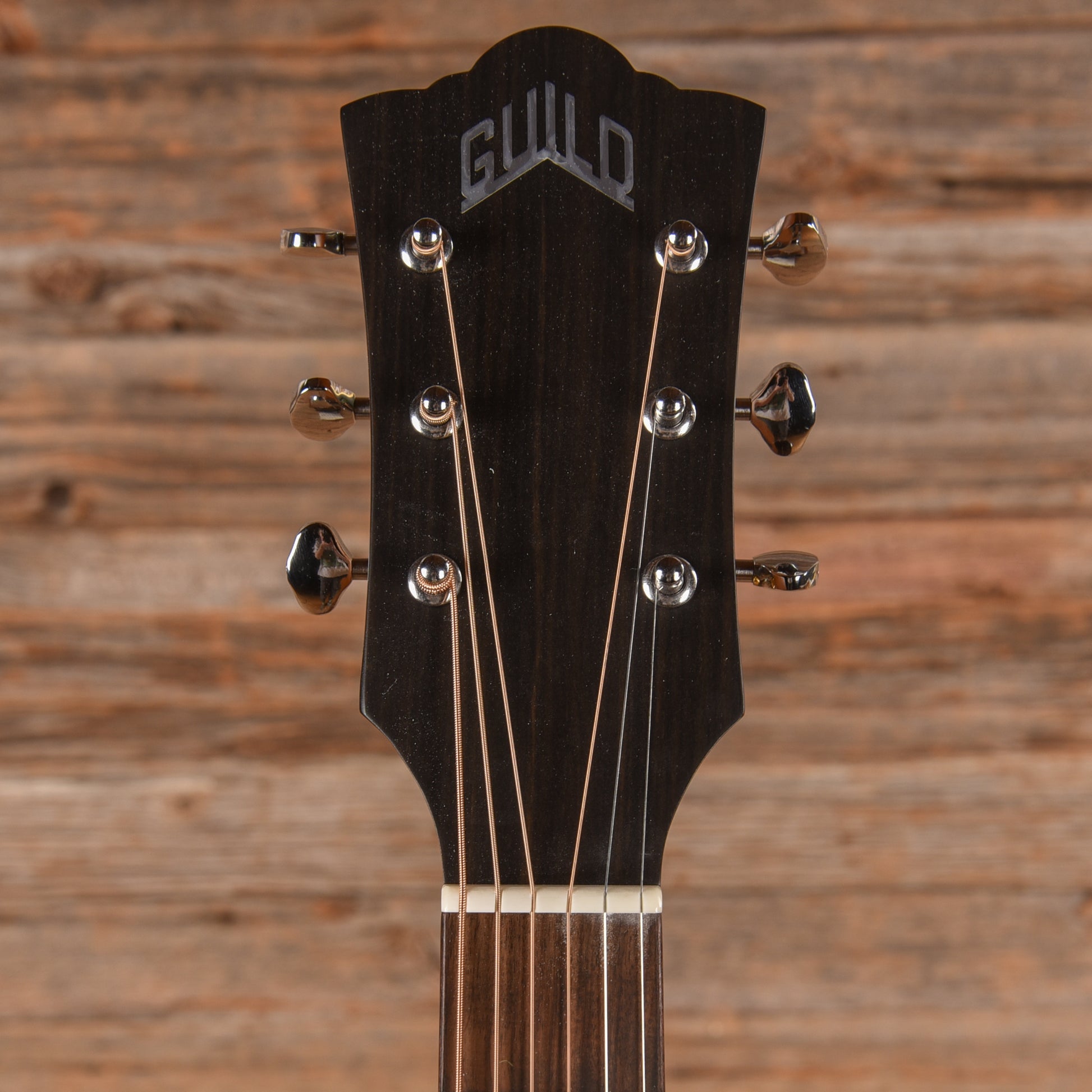Guild OM-320 Natural Acoustic Guitars / OM and Auditorium