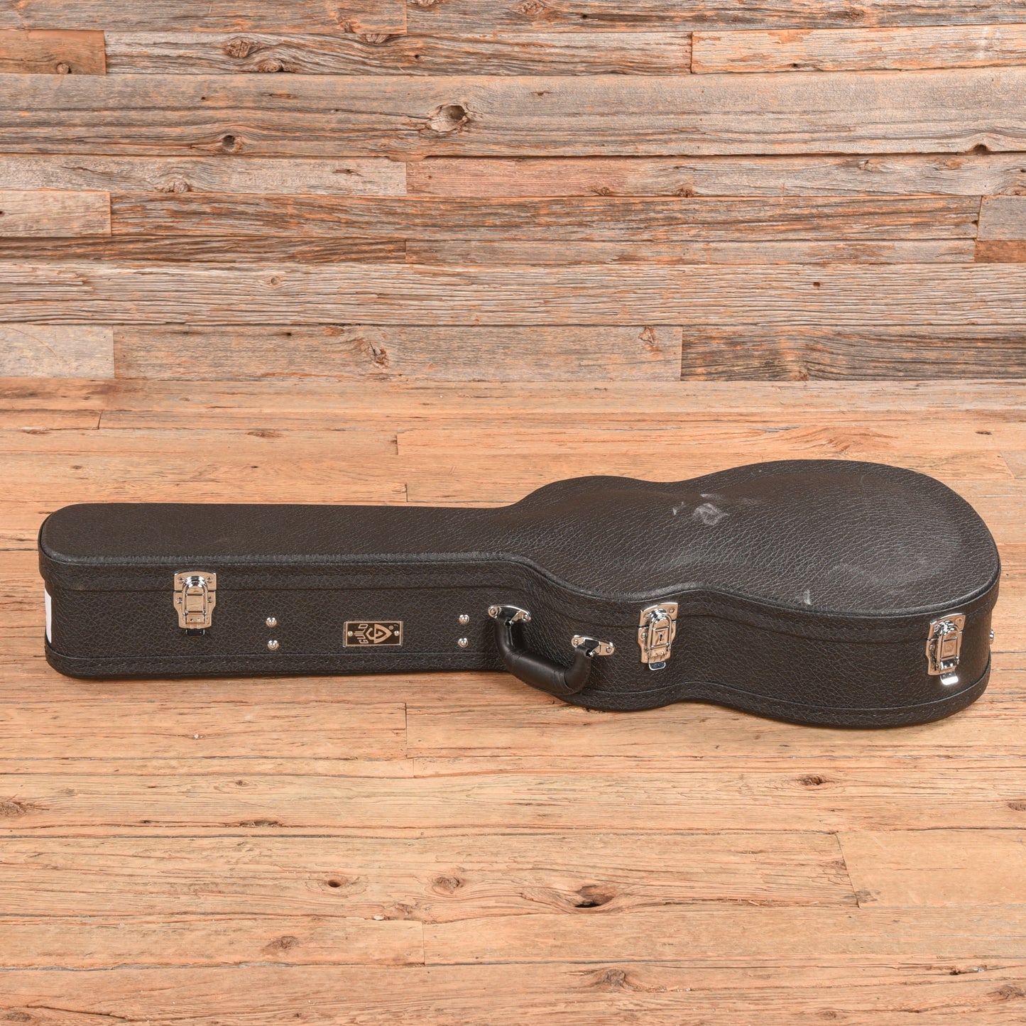 Guild USA M-20 Brown Acoustic Guitars / OM and Auditorium
