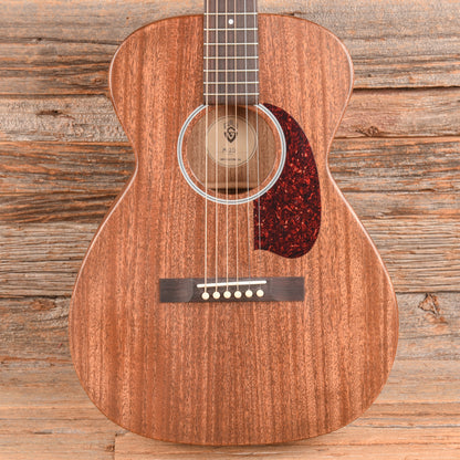 Guild USA M-20 Brown Acoustic Guitars / OM and Auditorium