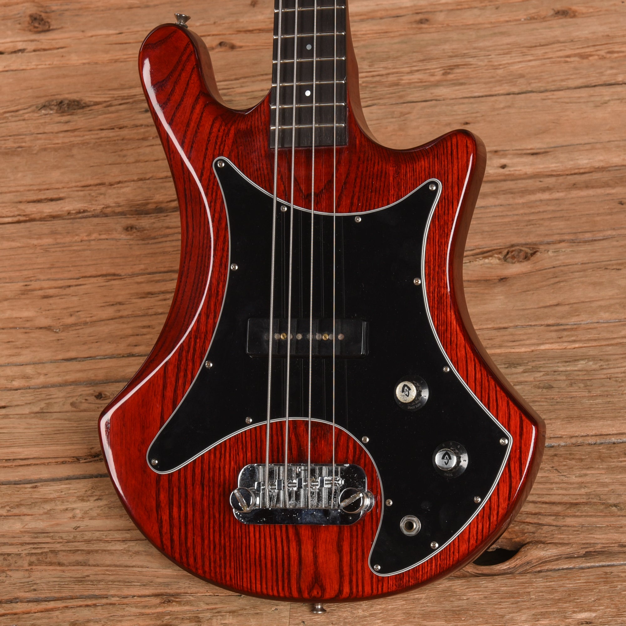 Guild B-301A Cherry Refin 1977 Bass Guitars / 4-String