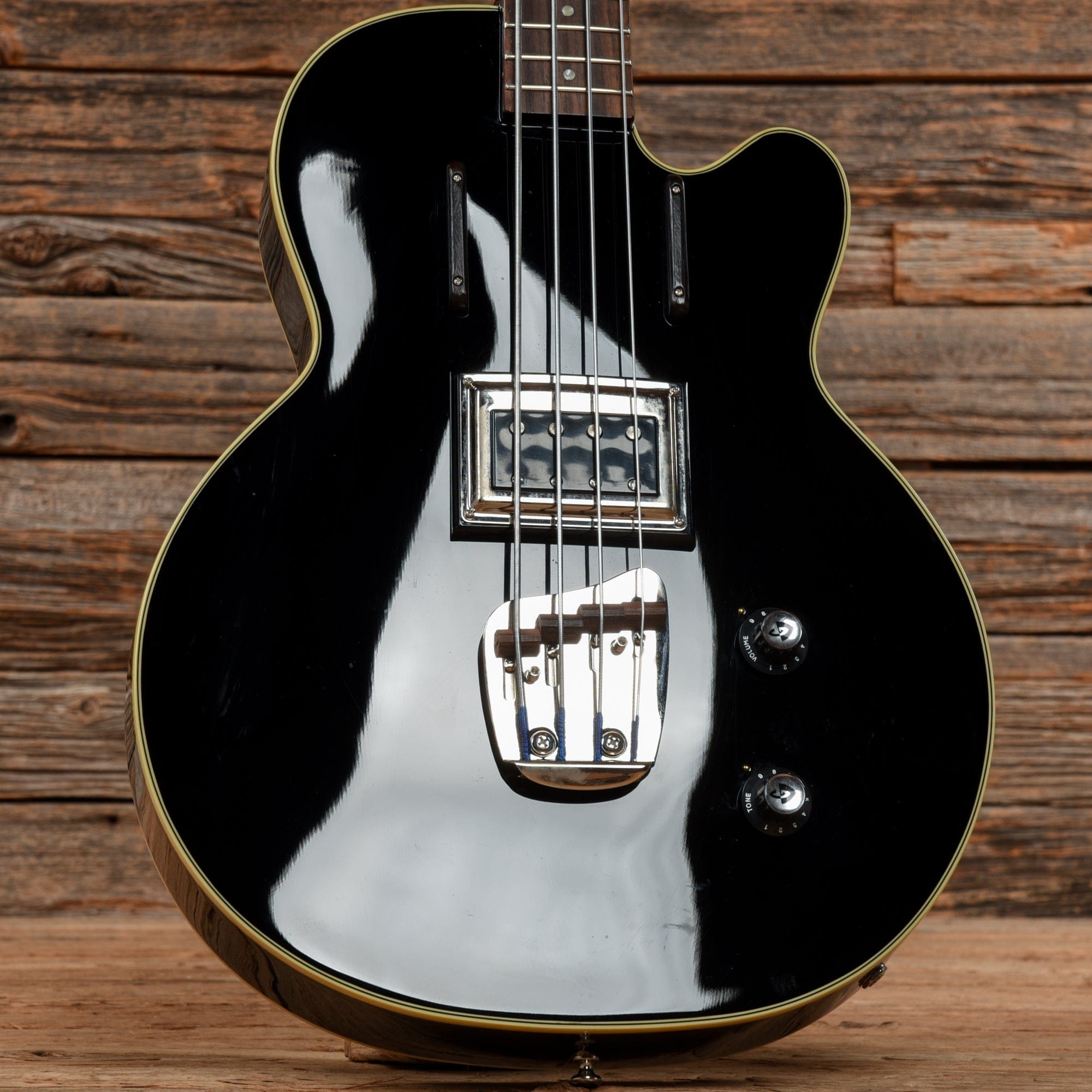 Guild Newark St Collection M-85 Black 2014 Bass Guitars / 4-String