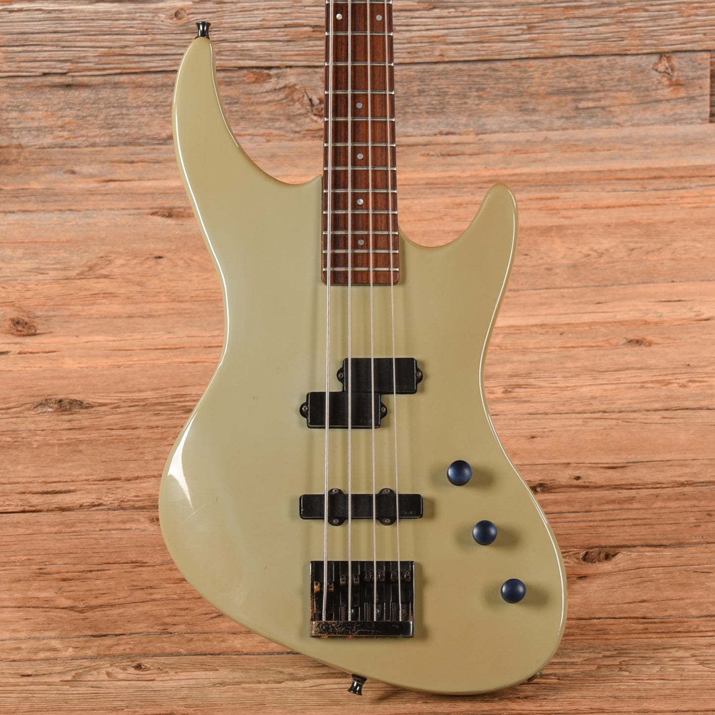Guild Pilot 602 Robins Egg Blue Bass Guitars / 4-String