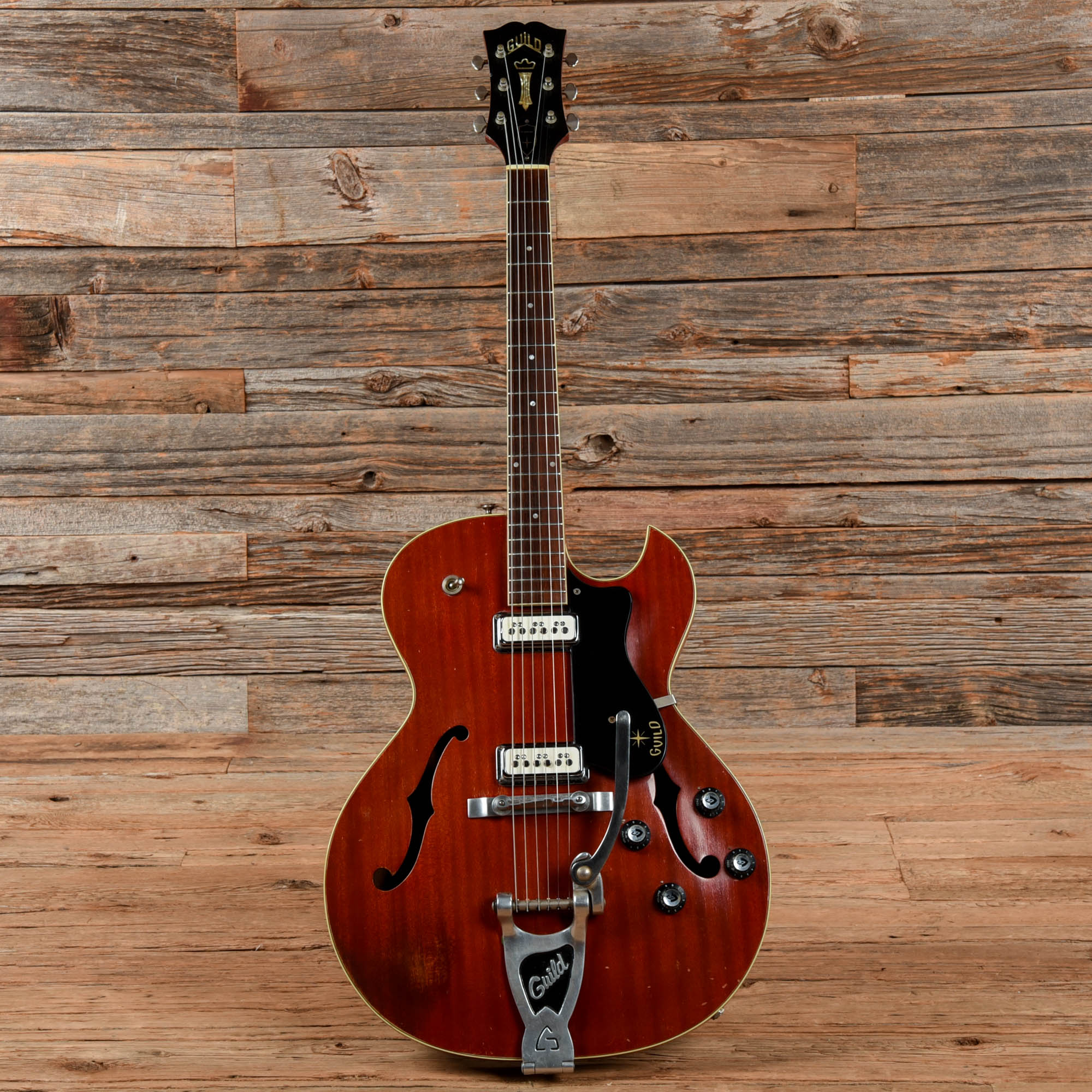 Guild Starfire III Cherry 1963 – Chicago Music Exchange