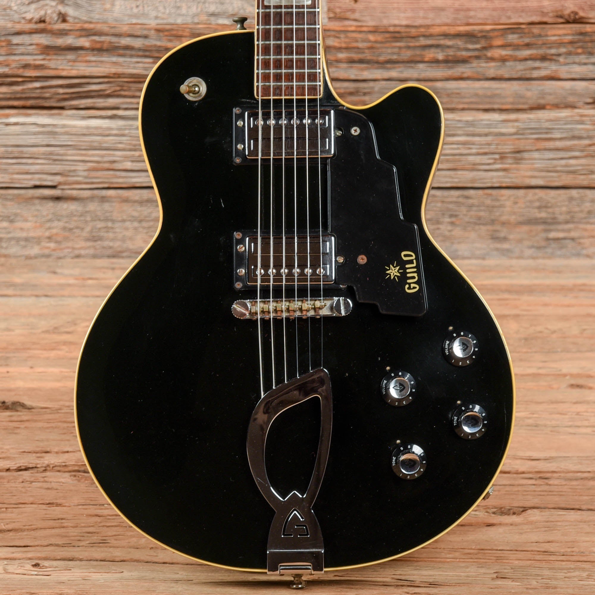 Guild M75 Bluesbird Black 1972 Electric Guitars / Solid Body