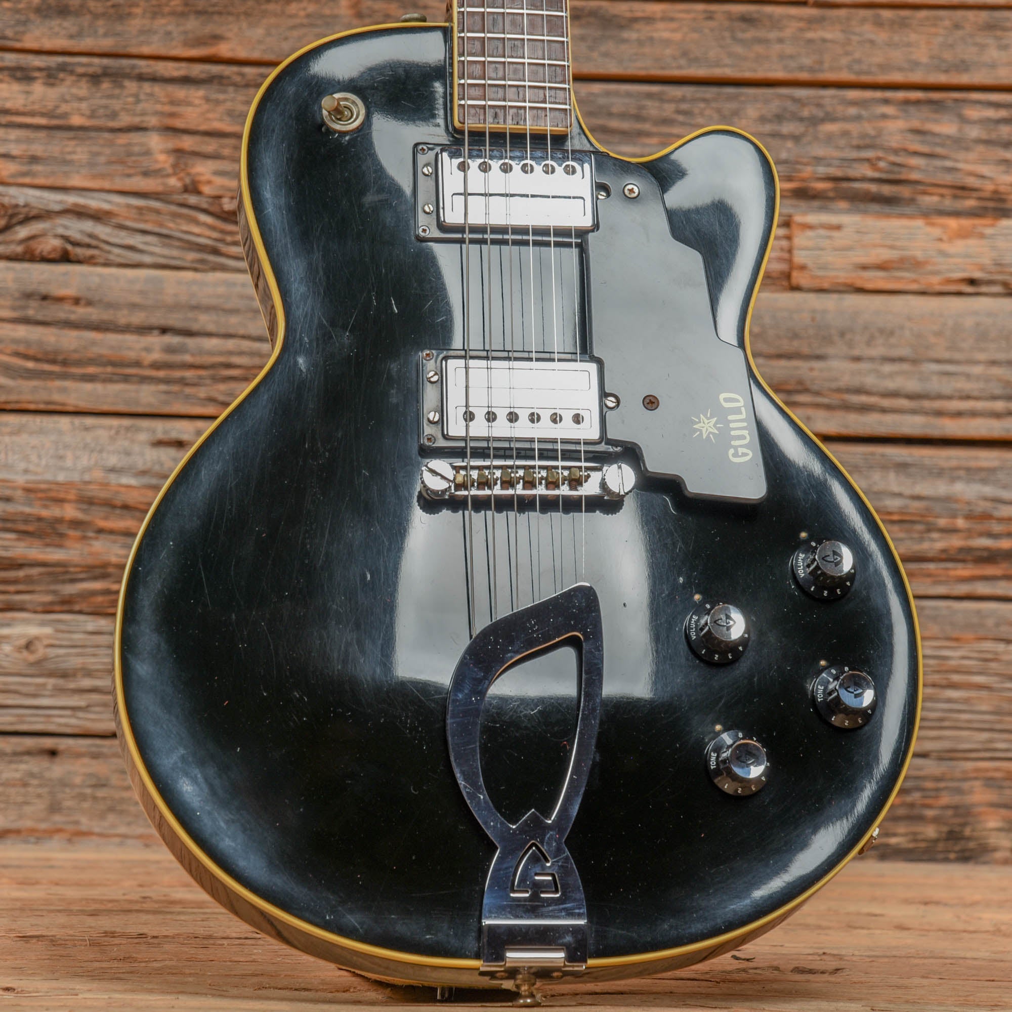 Guild M75 Bluesbird Black 1972 Electric Guitars / Solid Body