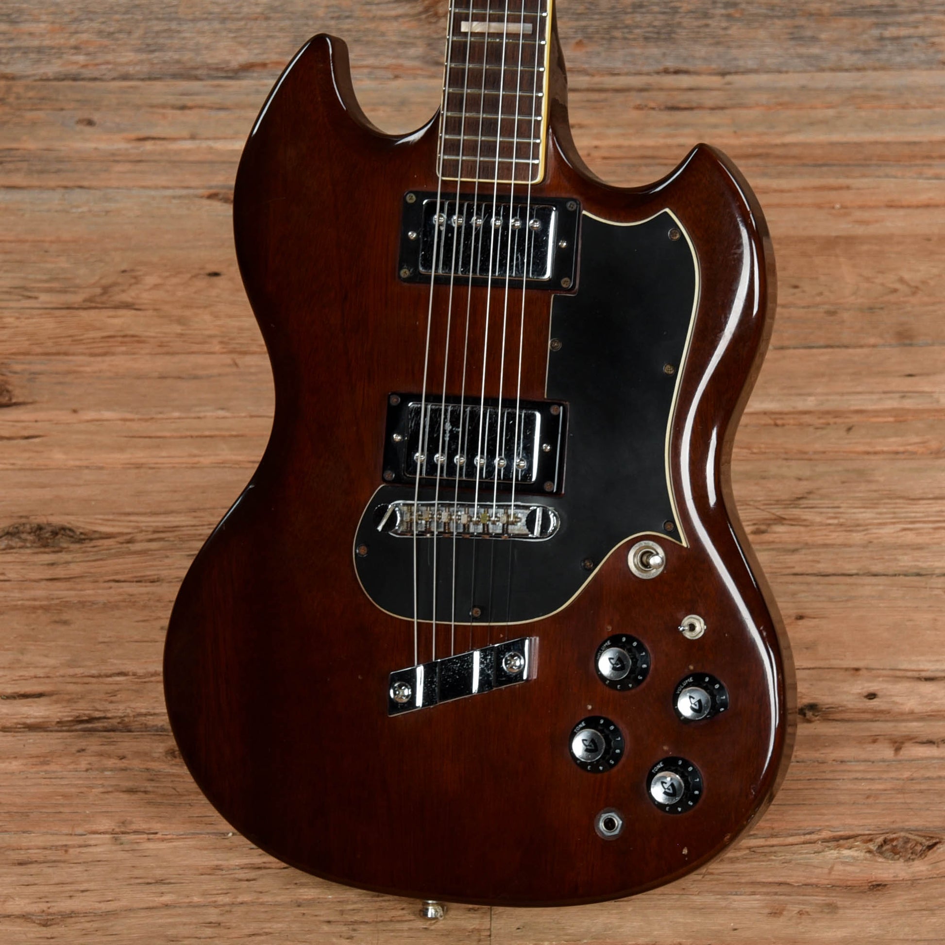 Guild S-100 Walnut 1974 Electric Guitars / Solid Body