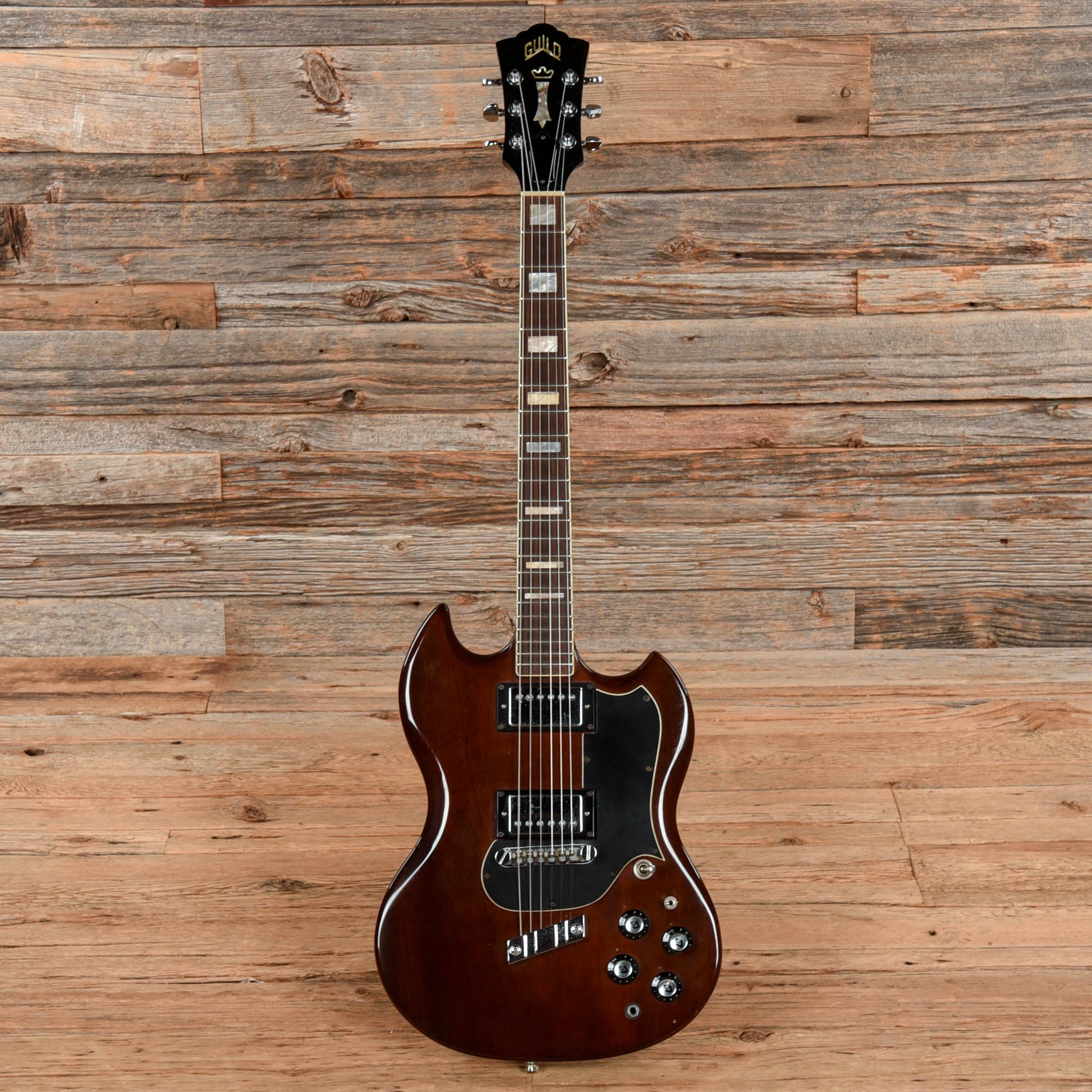 Guild S-100 Walnut 1974 Electric Guitars / Solid Body