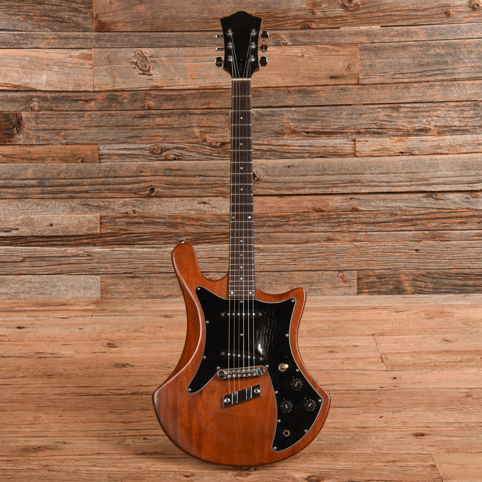 Guild S-60-D Walnut 1978 Electric Guitars / Solid Body