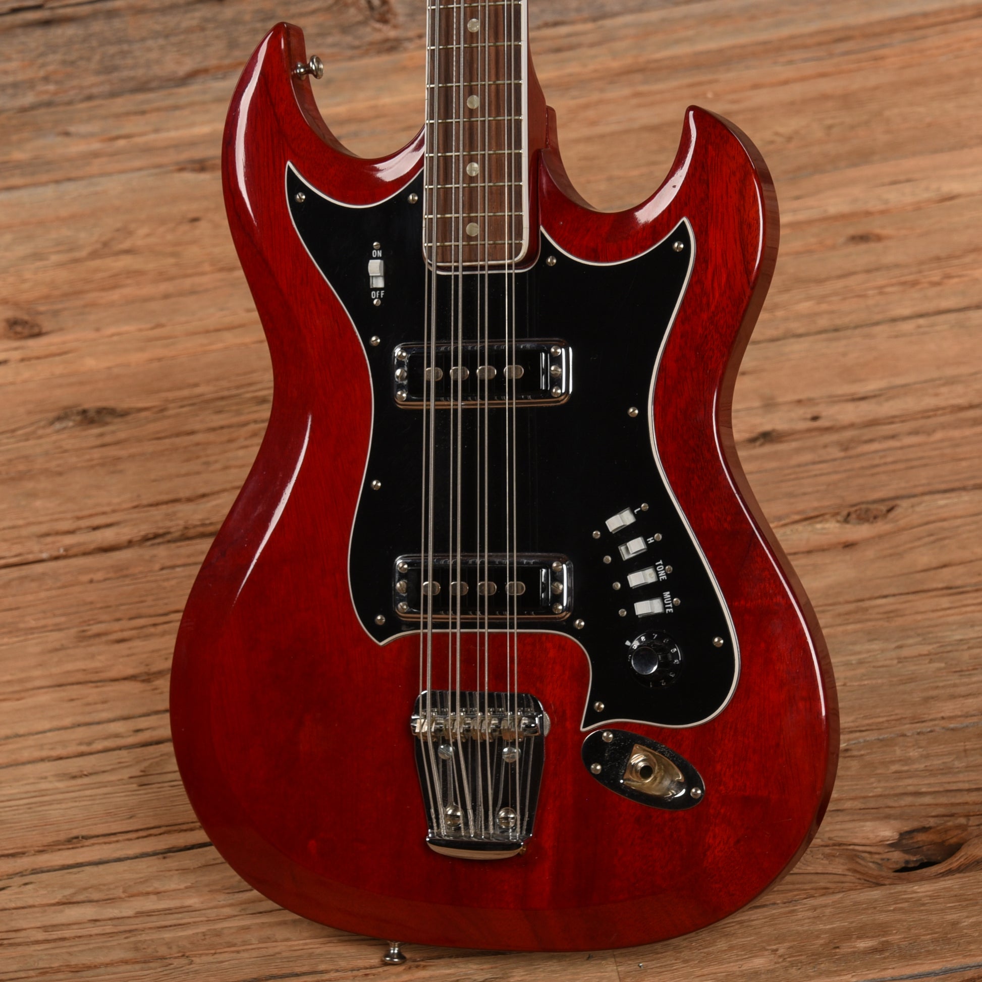 Hagstrom 8 String Bass Cherry 1960s Bass Guitars / 5-String or More