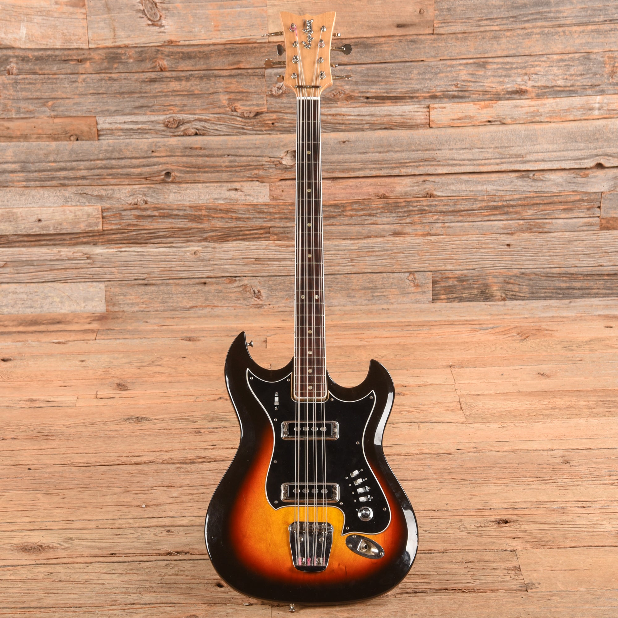 Hagstrom H-8 Sunburst 1968 – Chicago Music Exchange