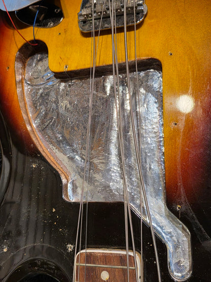 Hagstrom H-8 Sunburst 1968 Bass Guitars / 5-String or More