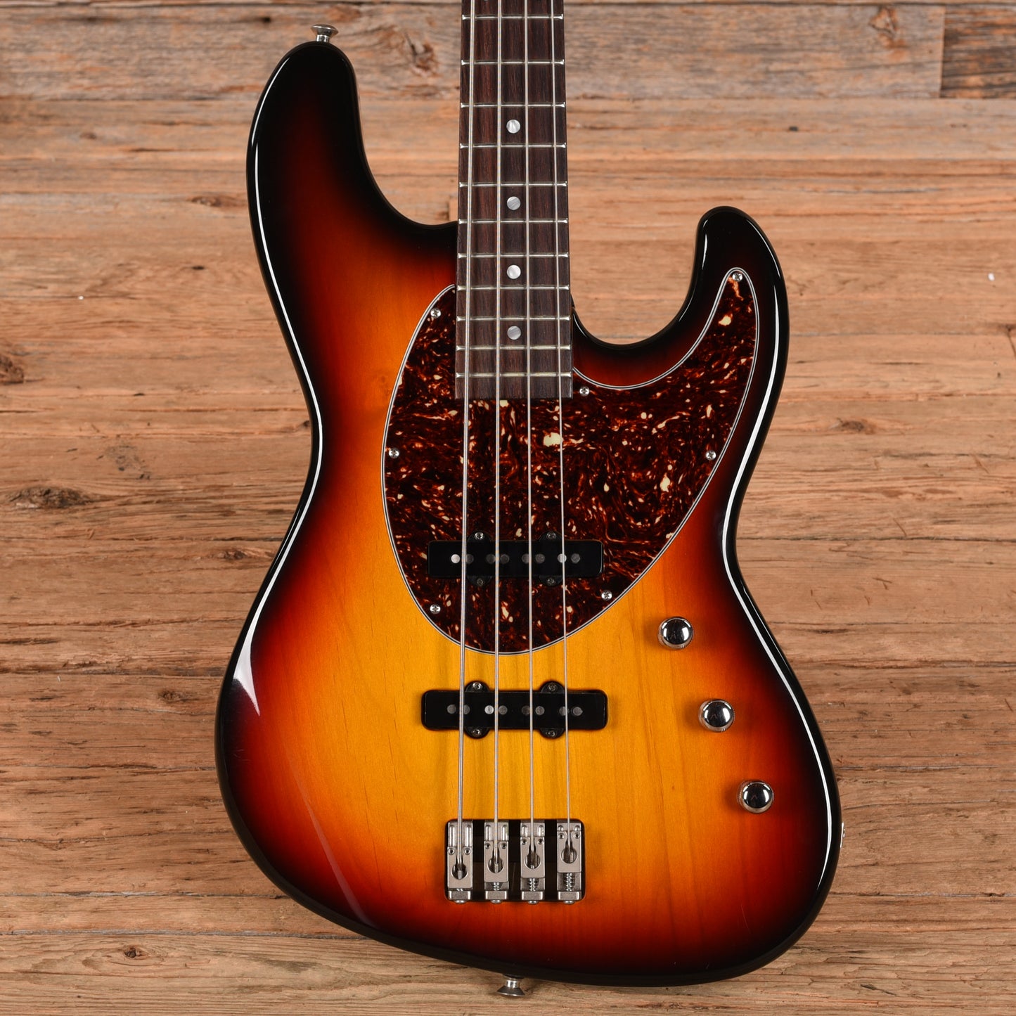 Hamer USA Cruise Bass Sunburst 1995 Bass Guitars