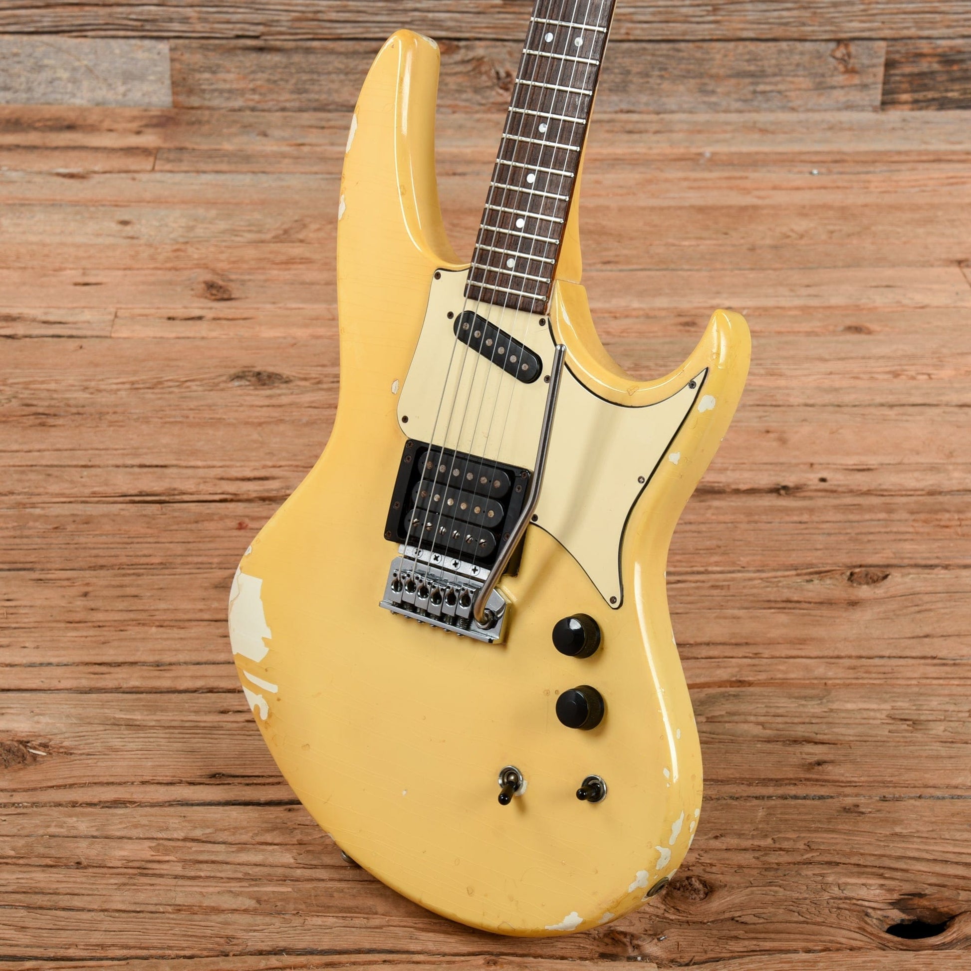 Hamer Phantom Yellow 1983 Electric Guitars / Solid Body