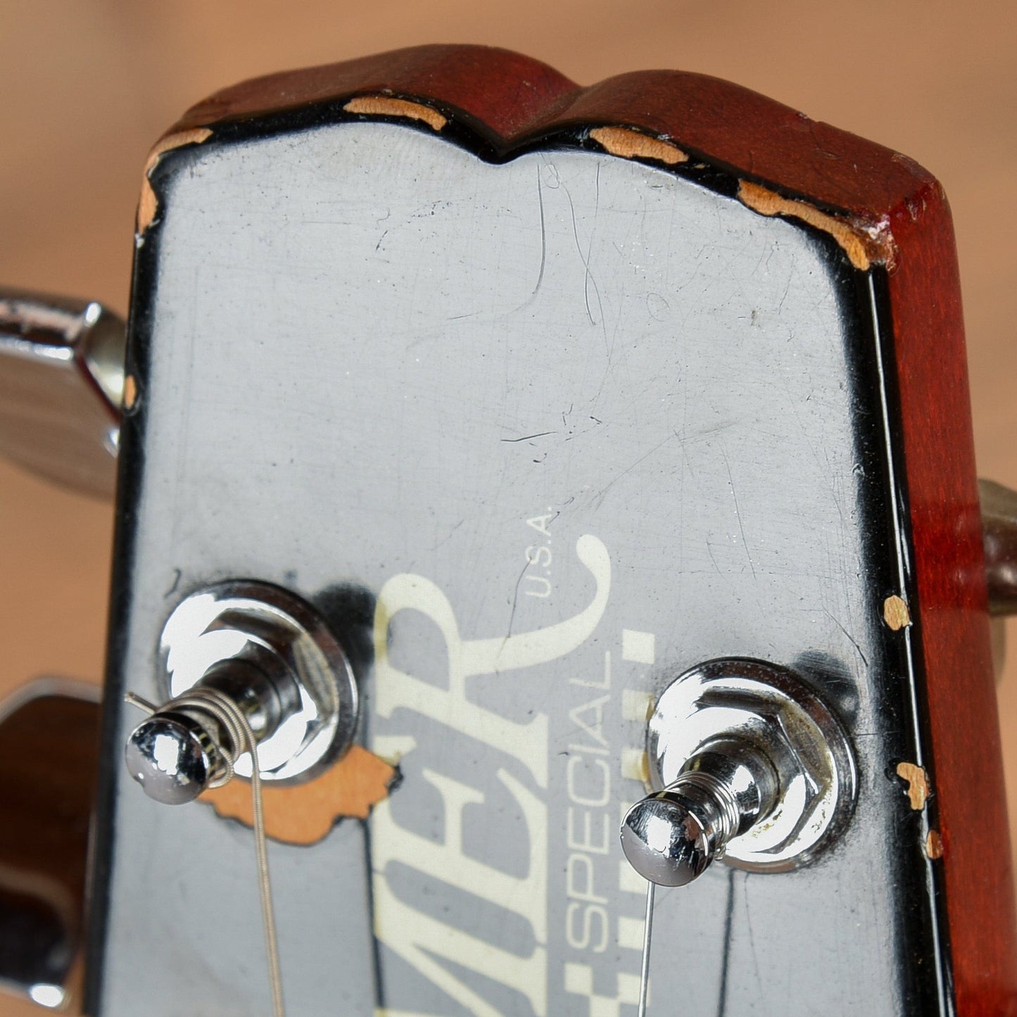 Hamer Special Cherry 1982 Electric Guitars / Solid Body