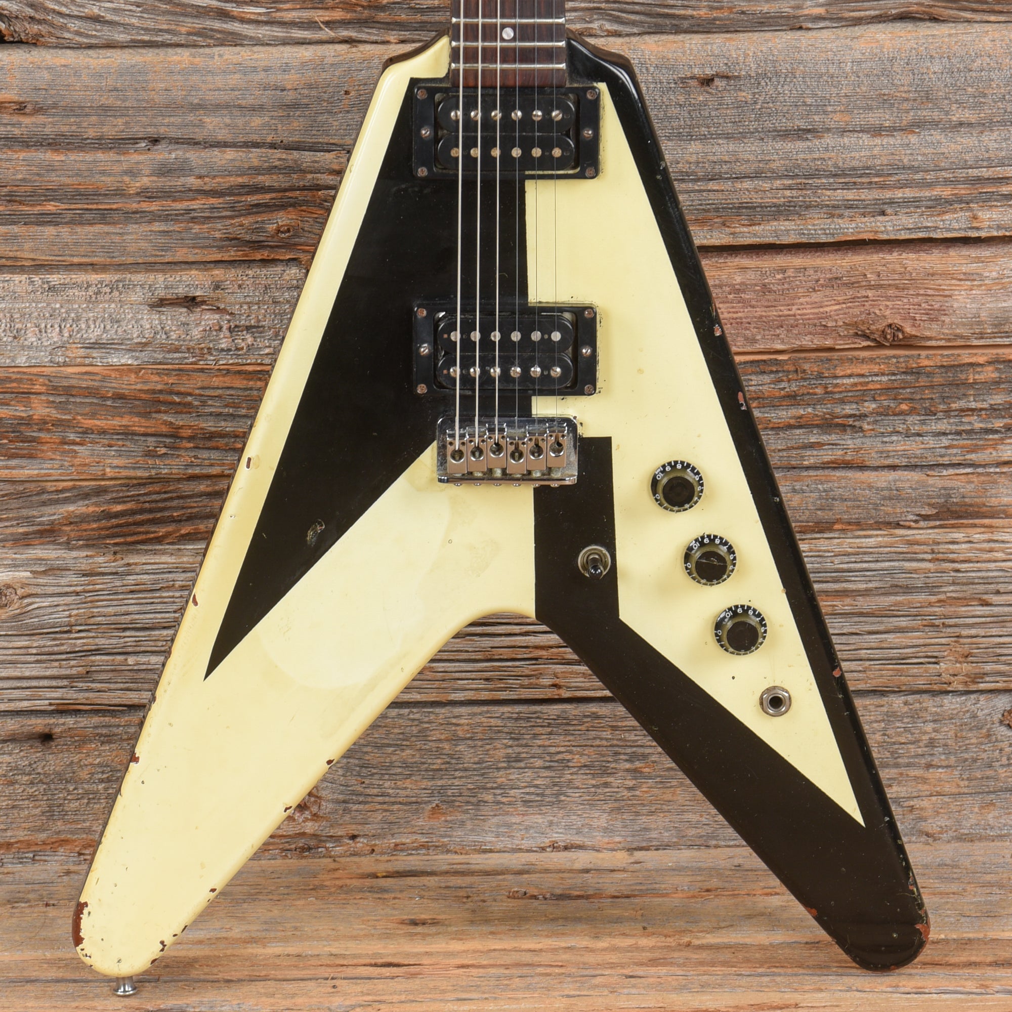 Hamer Vector Black and White Custom Finish 1980s – Chicago Music