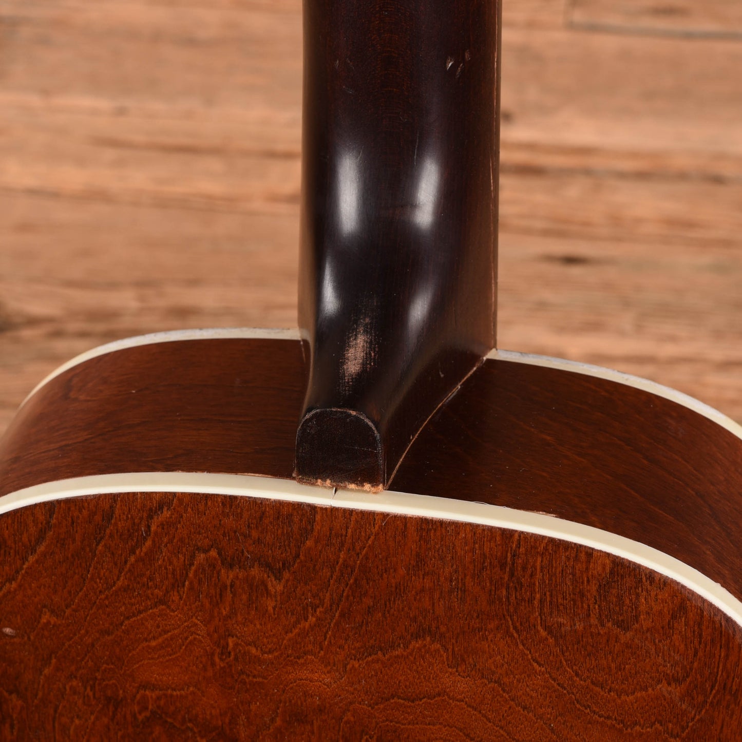 Harmony H937 Natural 1950s Acoustic Guitars