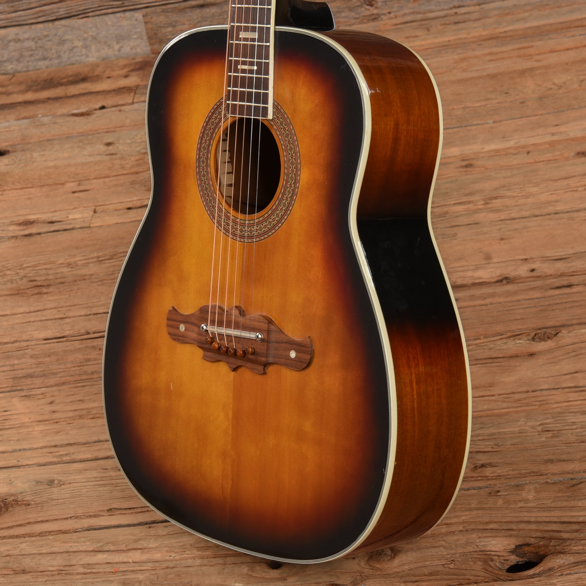 Harmony Sovereign Sunburst 1960s Acoustic Guitars / Jumbo
