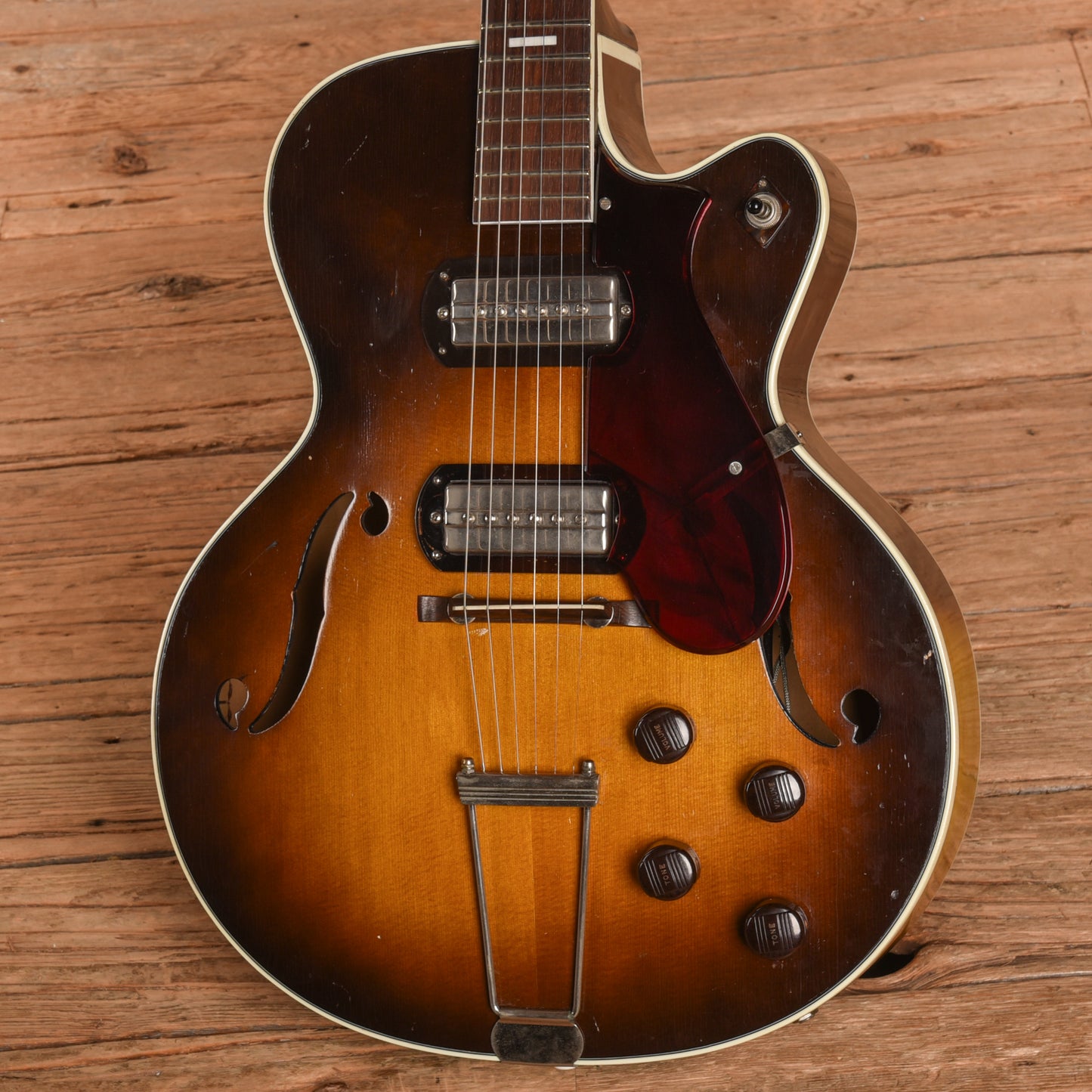 Harmony H62 Meteor Sunburst 1956 Electric Guitars / Solid Body