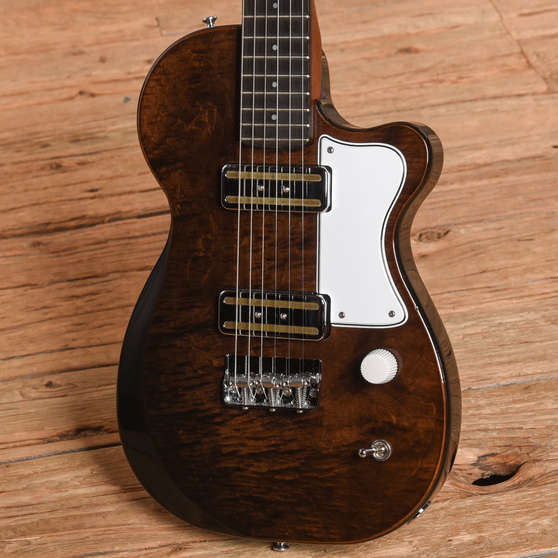 Harmony Juno Brown Electric Guitars / Solid Body