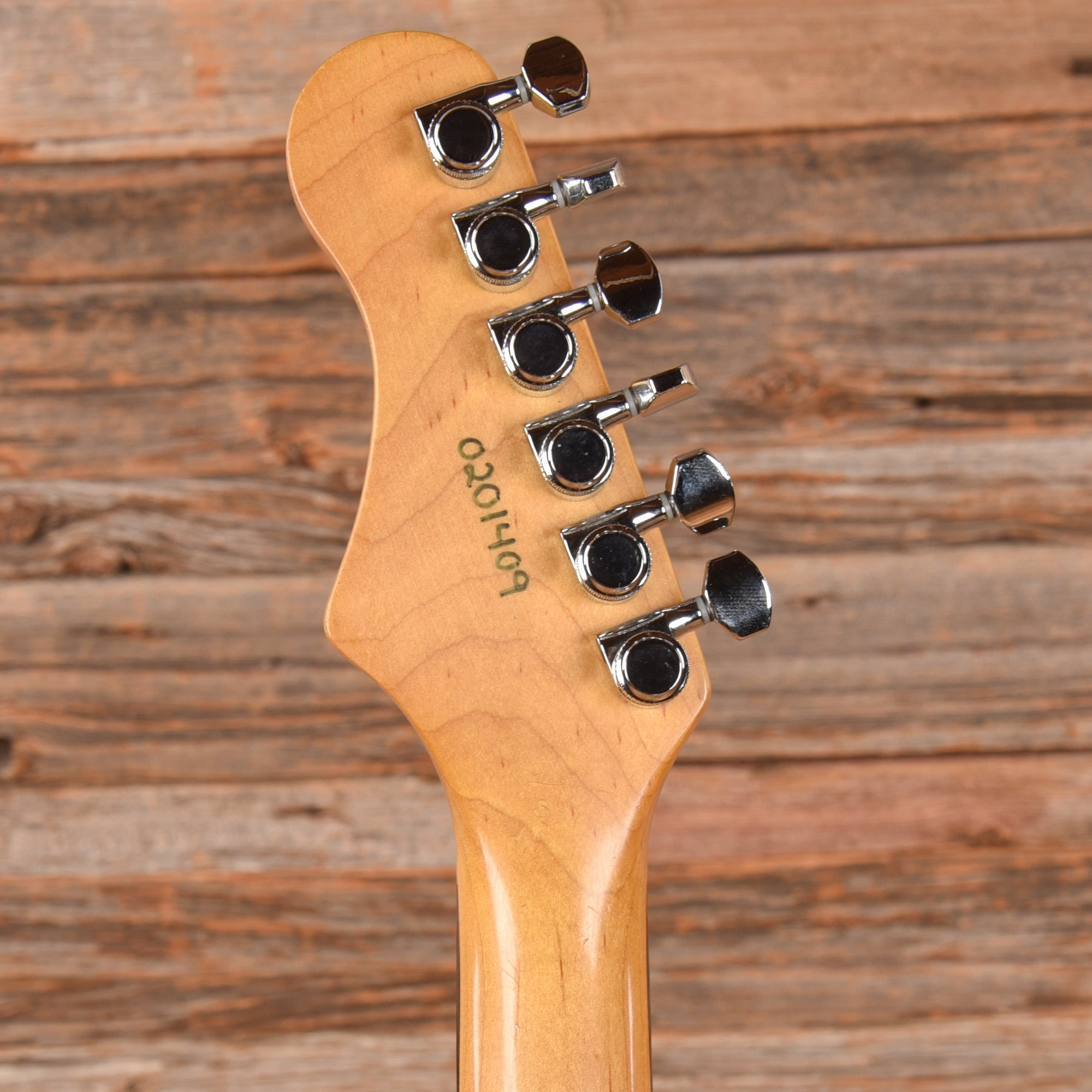 Harmony Silhouette White Electric Guitars / Solid Body