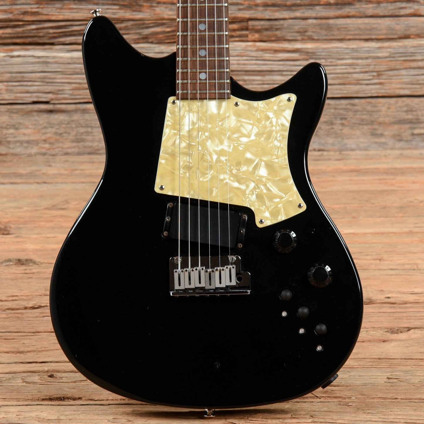 Heartfield RR9 Black Electric Guitars / Solid Body
