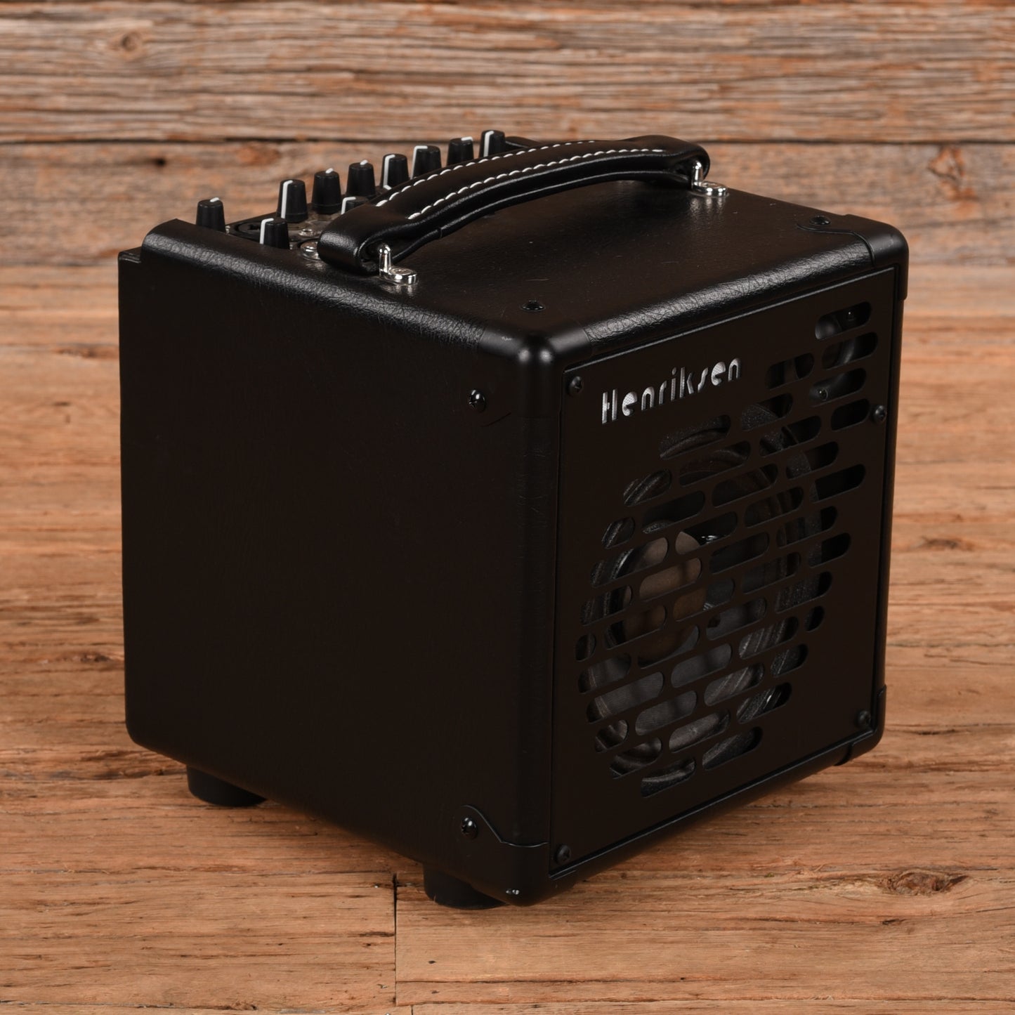 Henriksen The Bud 6 1x6" Bass Combo Amp Amplifiers
