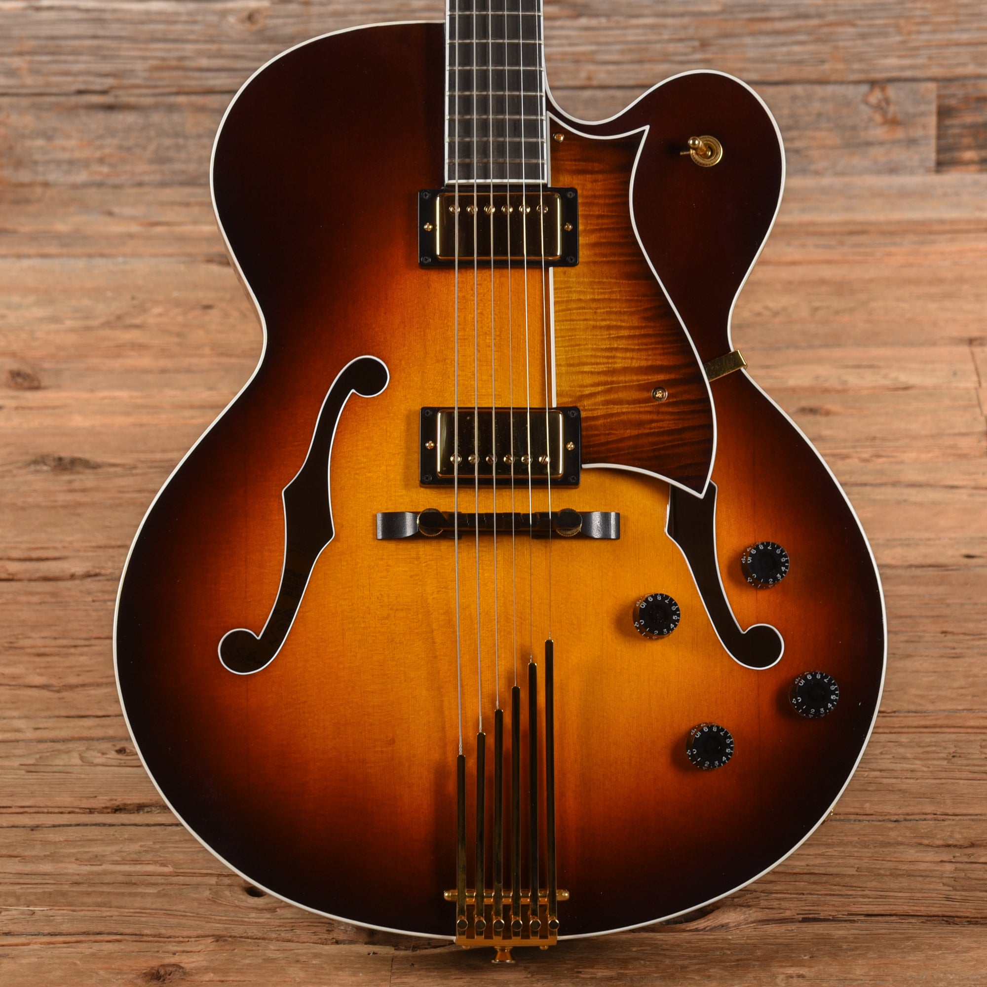 Heritage Eagle Classic Sunburst 2015 Electric Guitars / Hollow Body