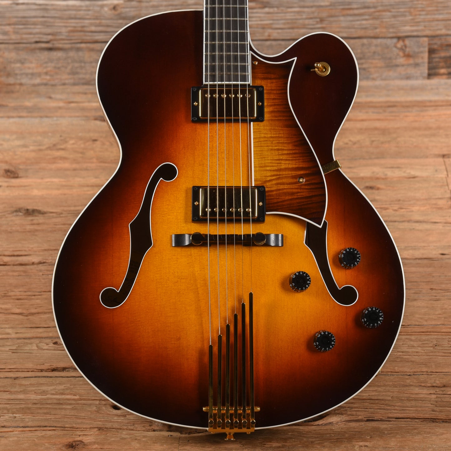 Heritage Eagle Classic Sunburst 2015 Electric Guitars / Hollow Body