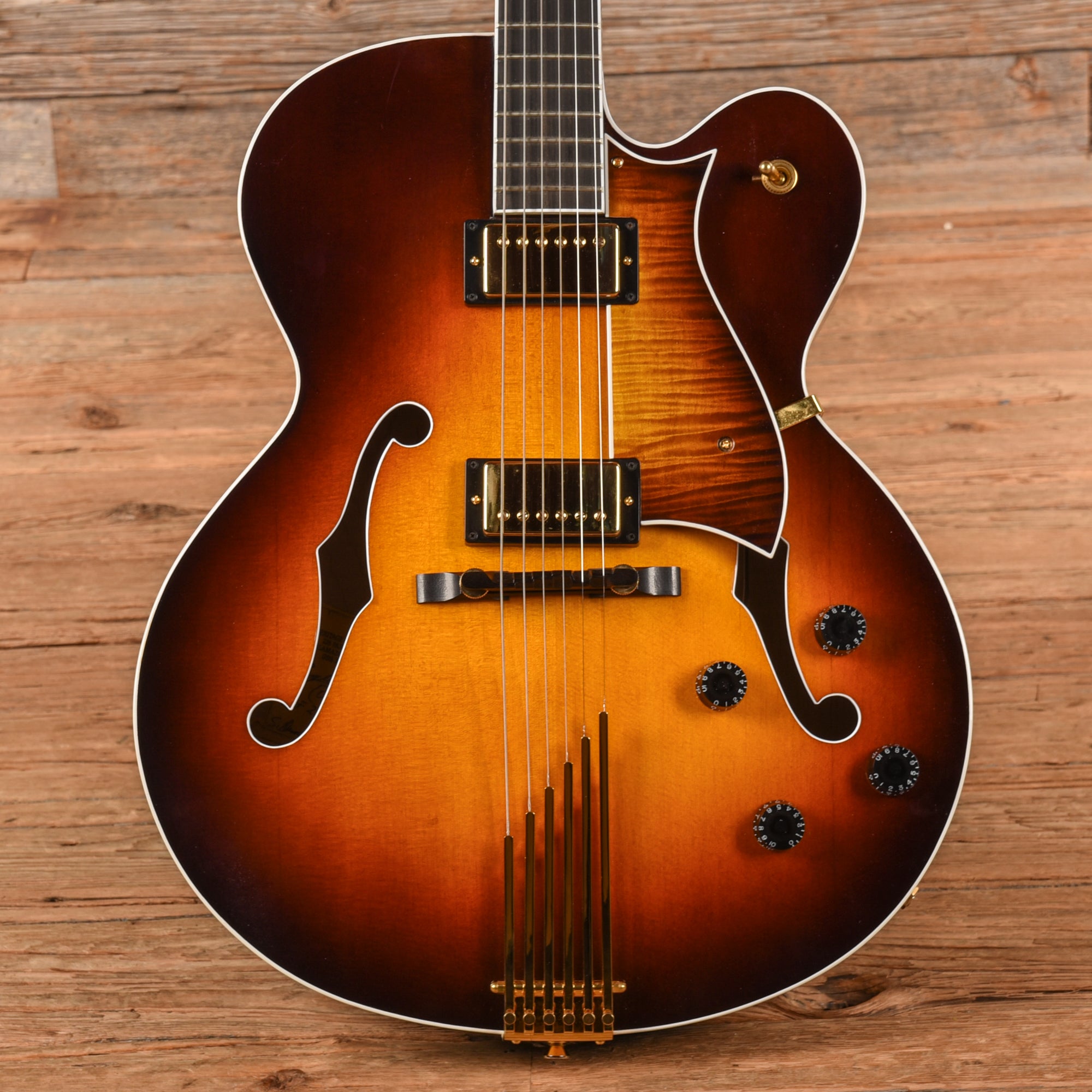Heritage Eagle Classic Sunburst 2015 Electric Guitars / Hollow Body