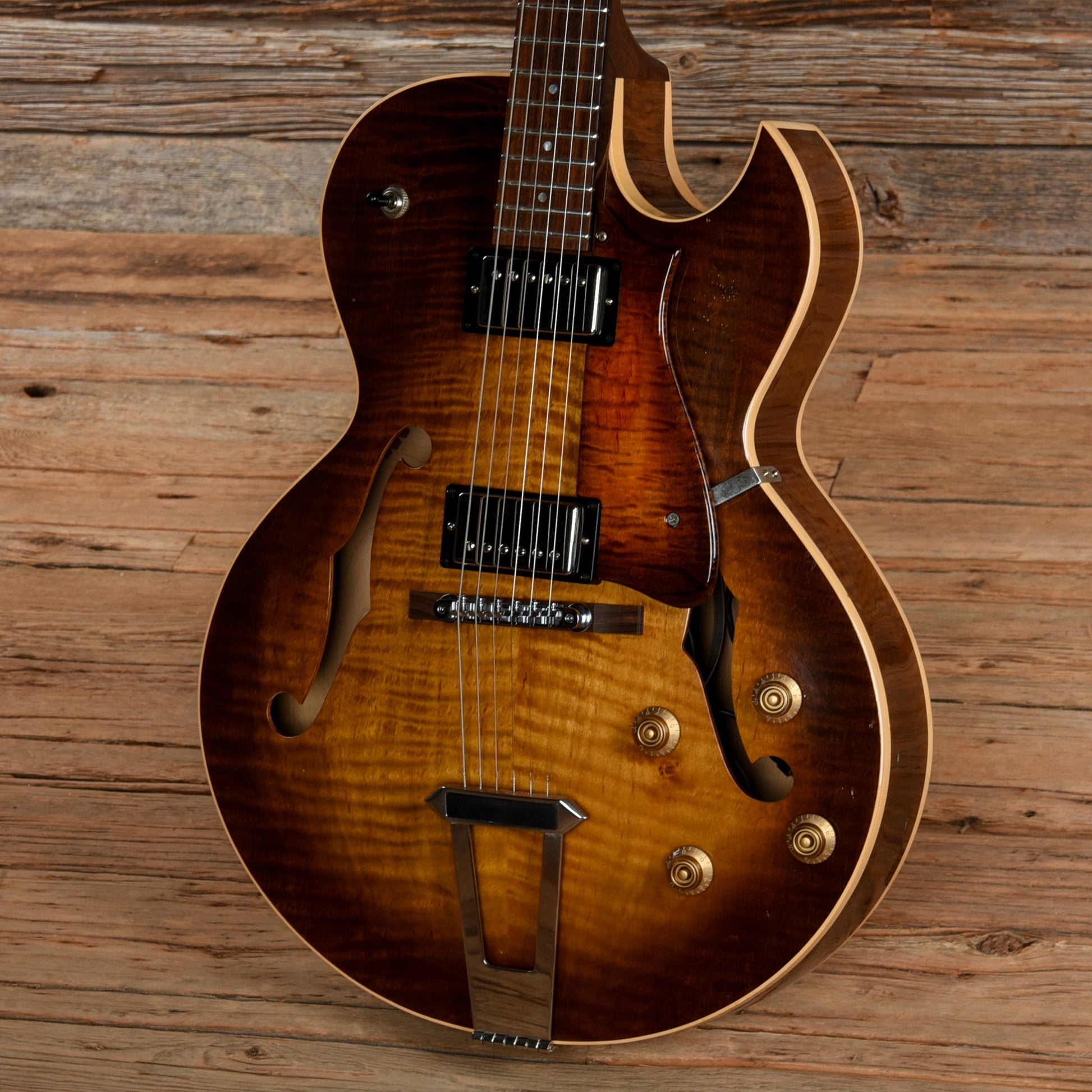 Heritage H-575 Sunburst 1995 Electric Guitars / Hollow Body