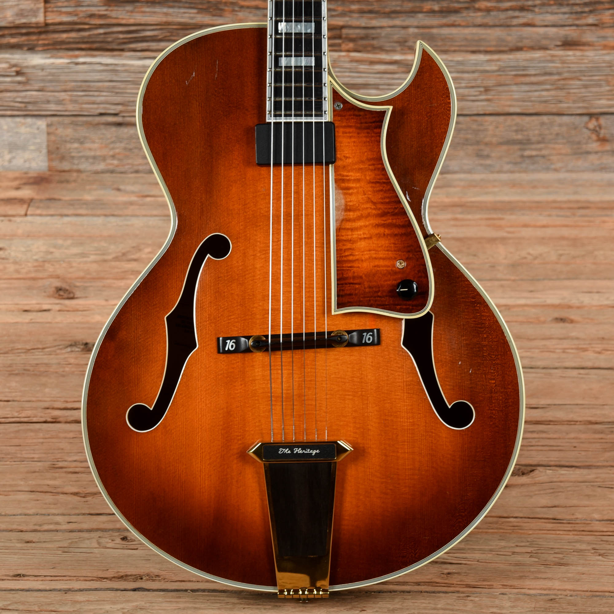 Heritage Sweet 16 Sunburst 1994 Electric Guitars / Hollow Body