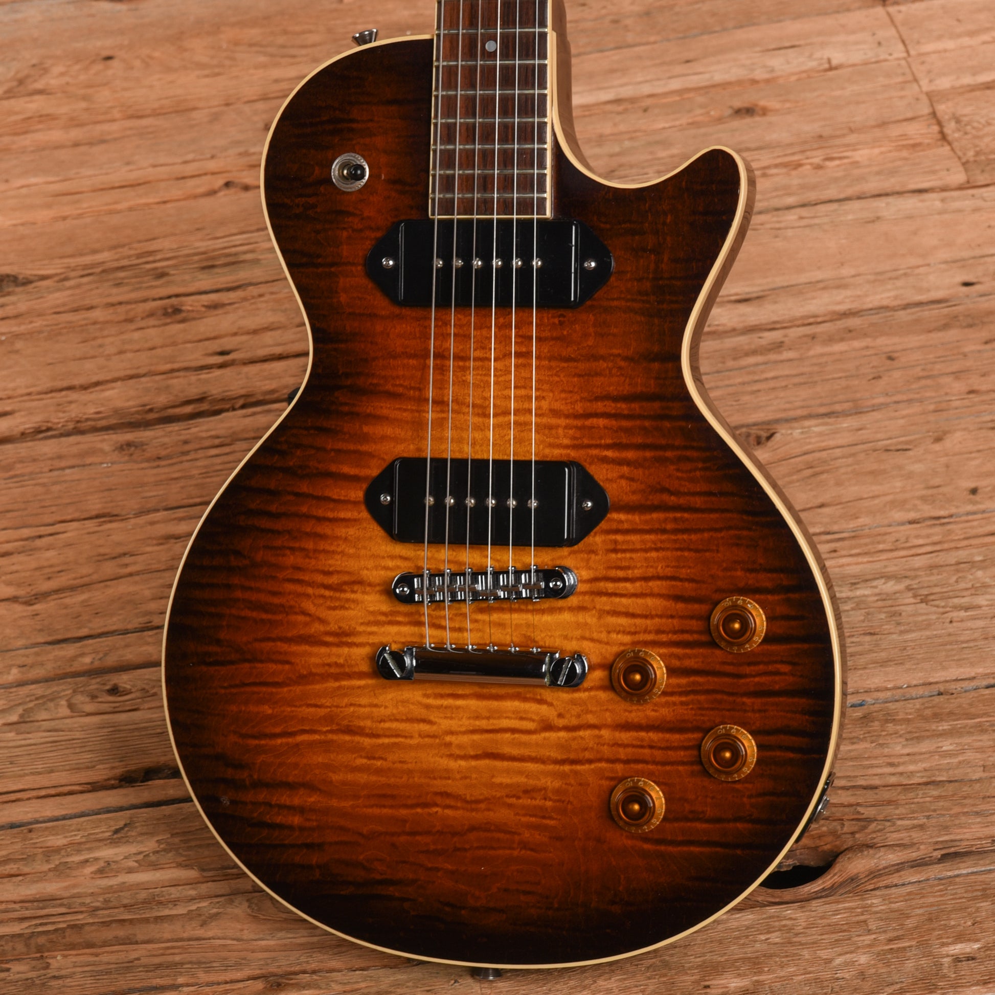 Heritage H-137 Sunburst Electric Guitars / Solid Body