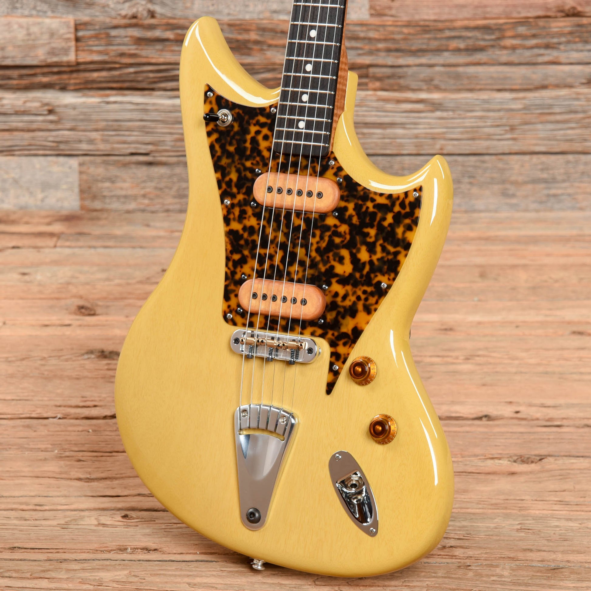 High Spirit Red Tail Hawk Blonde Electric Guitars / Solid Body