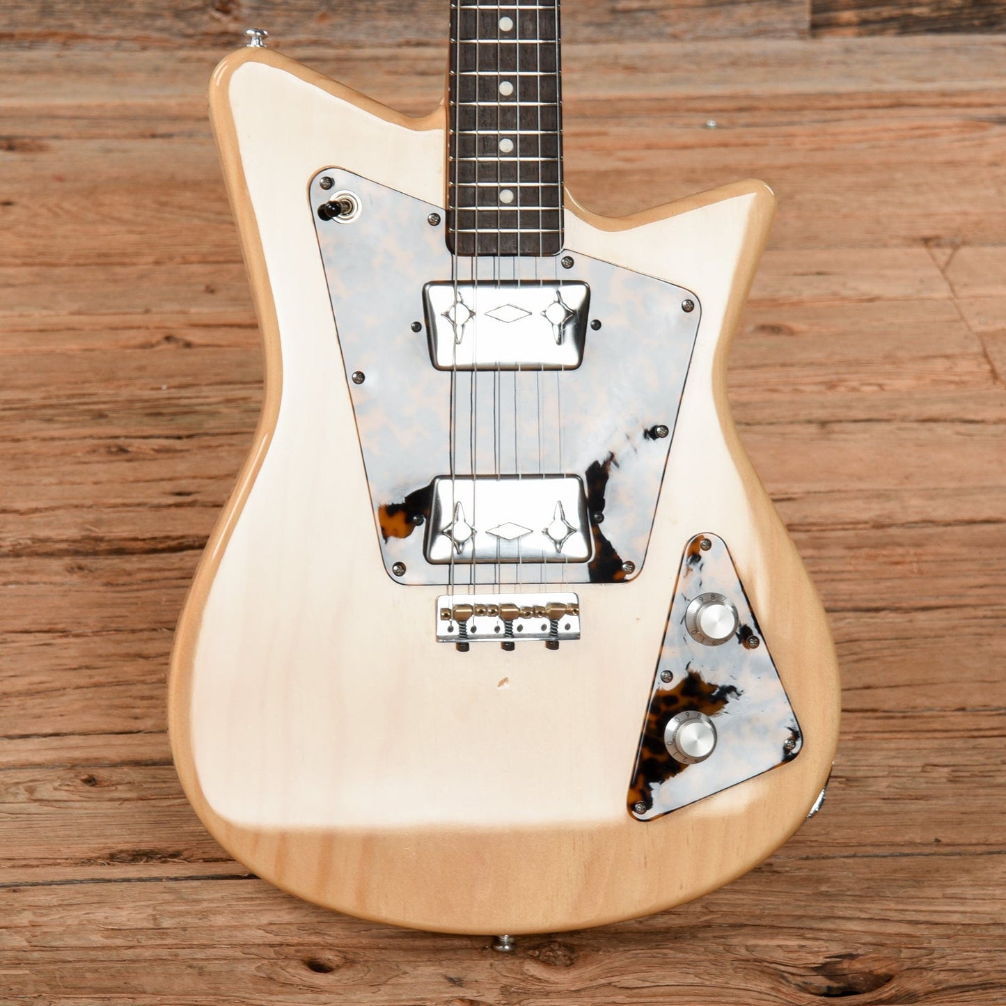 High Spirit Tomahawk Custom Natural 2021 Electric Guitars / Solid Body