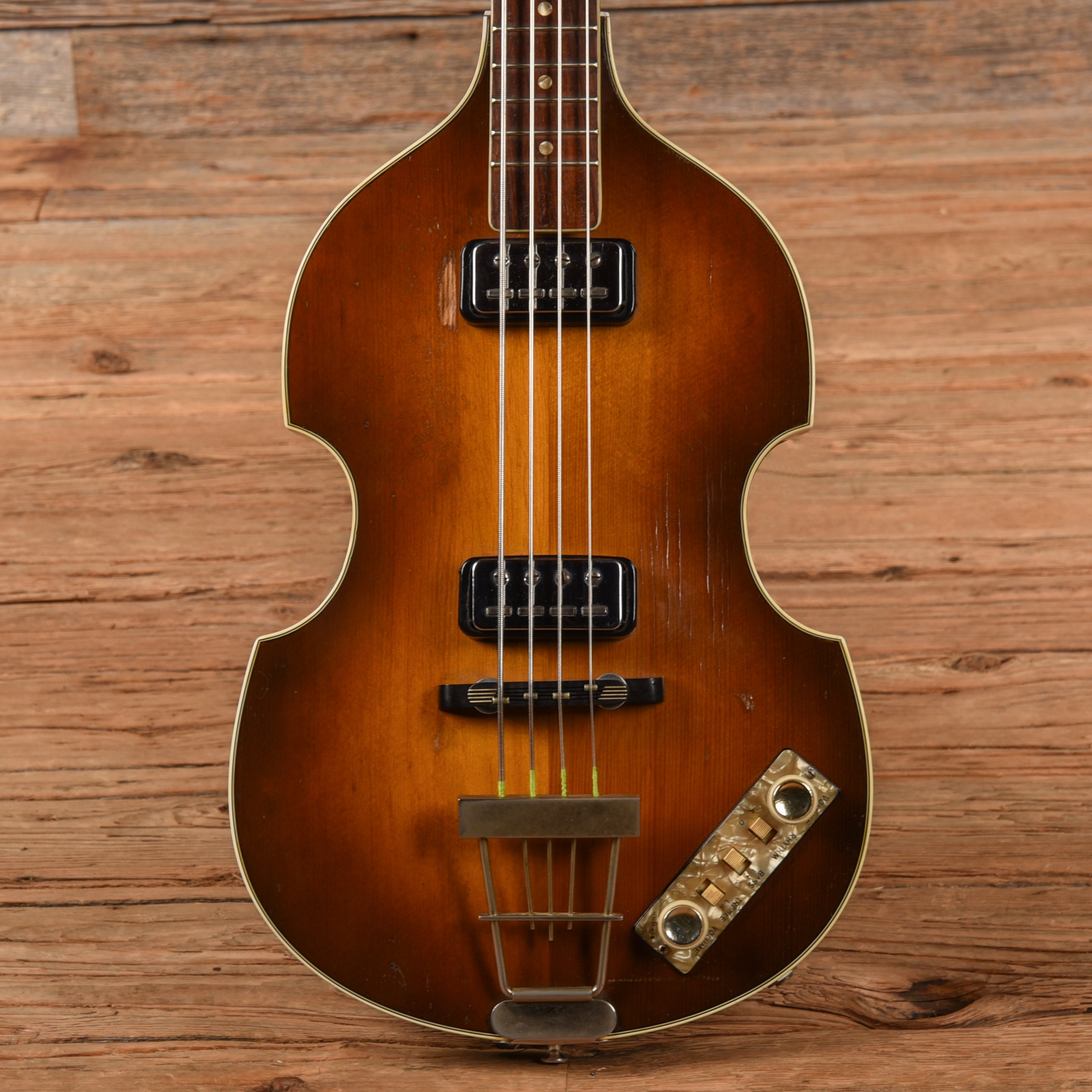 Hofner 500/1 Sunburst 1964 Bass Guitars / 4-String