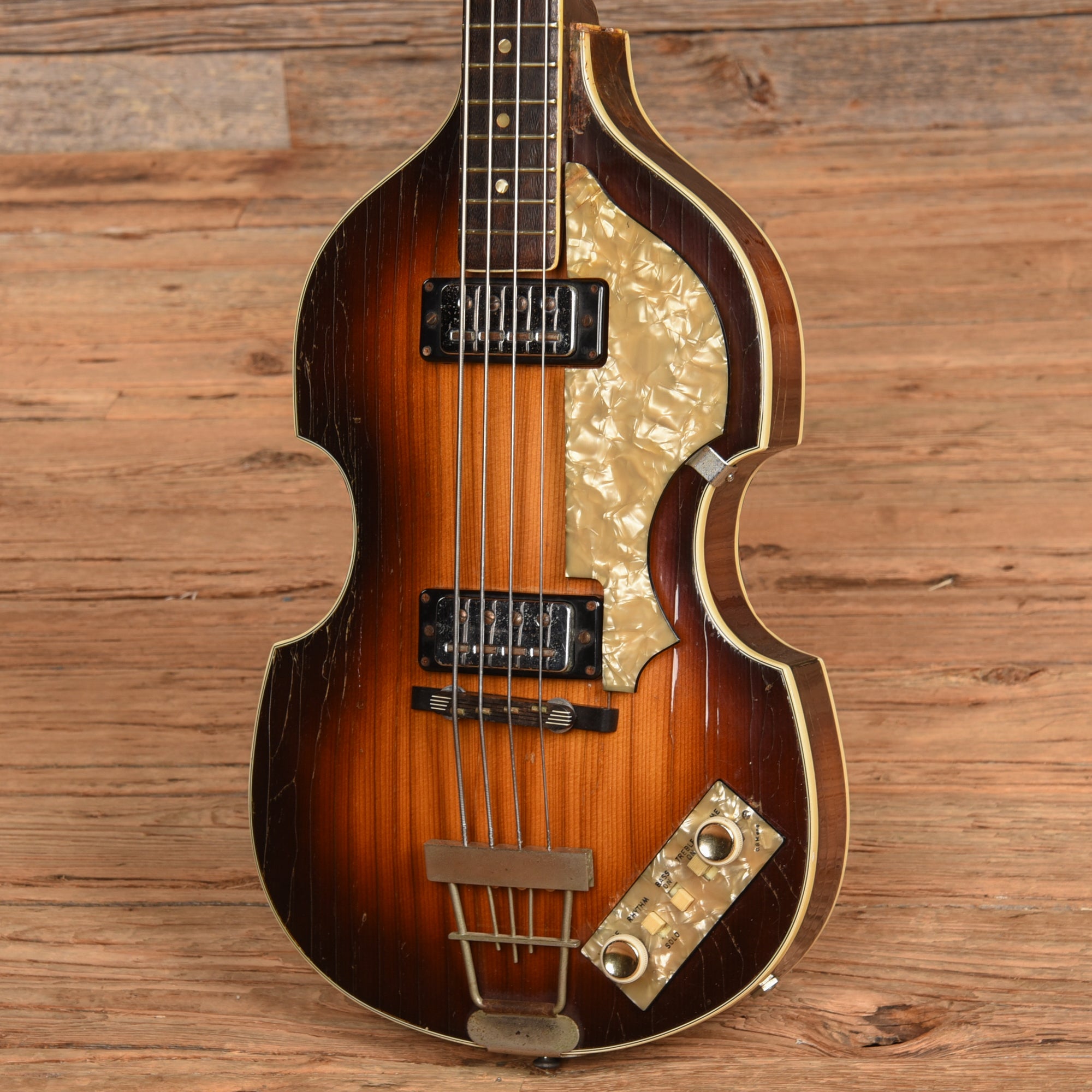 Hofner 500/1 Sunburst 1966 Bass Guitars / 4-String