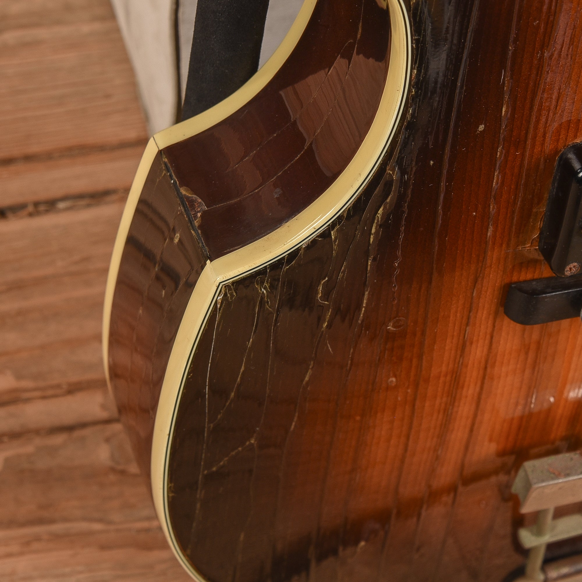 Hofner 500/1 Sunburst 1966 Bass Guitars / 4-String