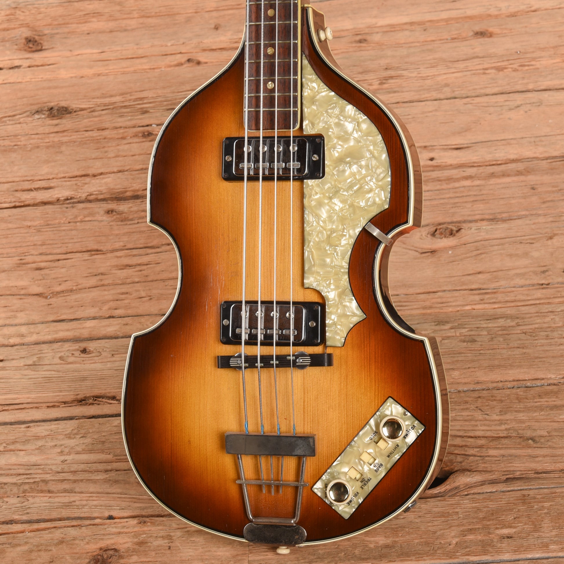 Hofner 500/1 Sunburst 1966 Bass Guitars / 4-String