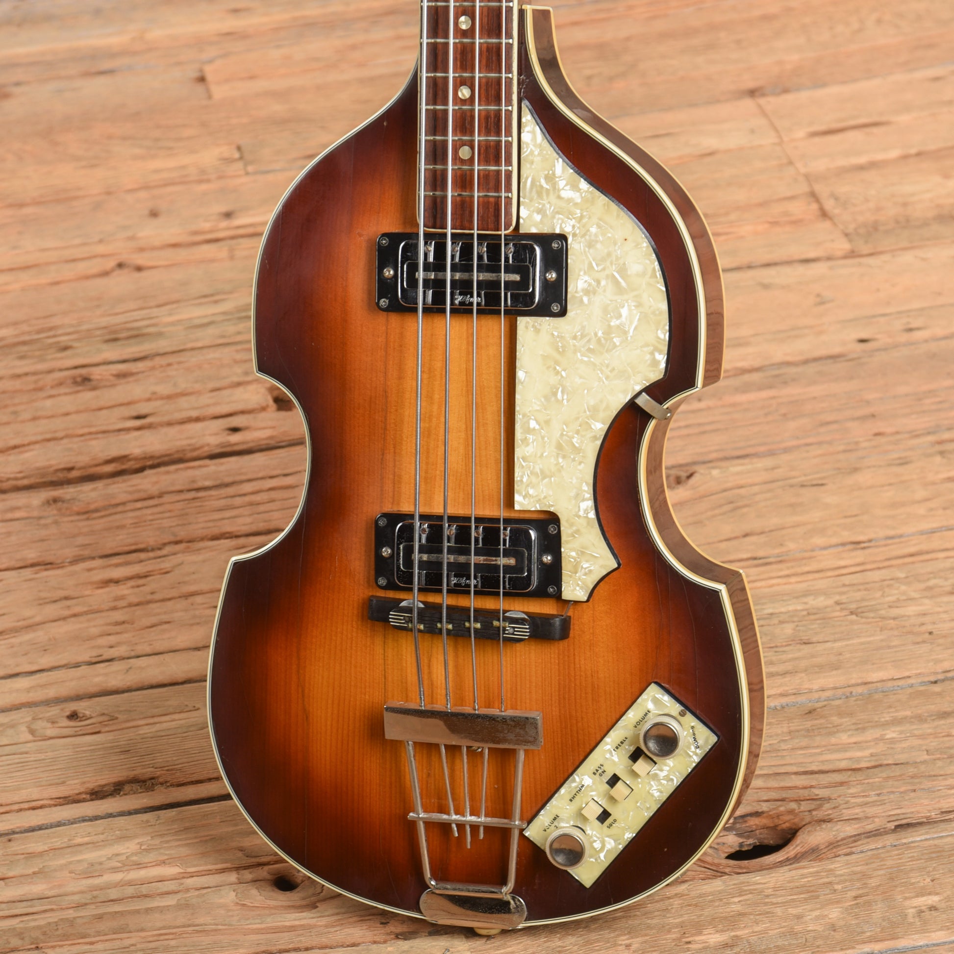 Hofner 500/1 Sunburst 1967 Bass Guitars / 4-String