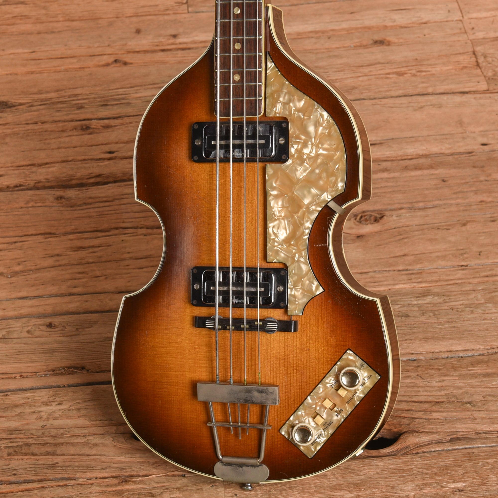Hofner 500/1 Sunburst 1967 Bass Guitars / 4-String