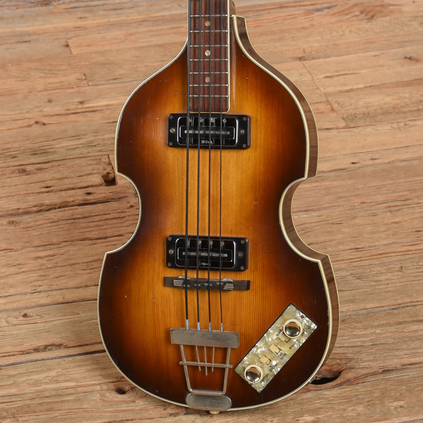 Hofner 500/1 Sunburst 1968 Bass Guitars / 4-String