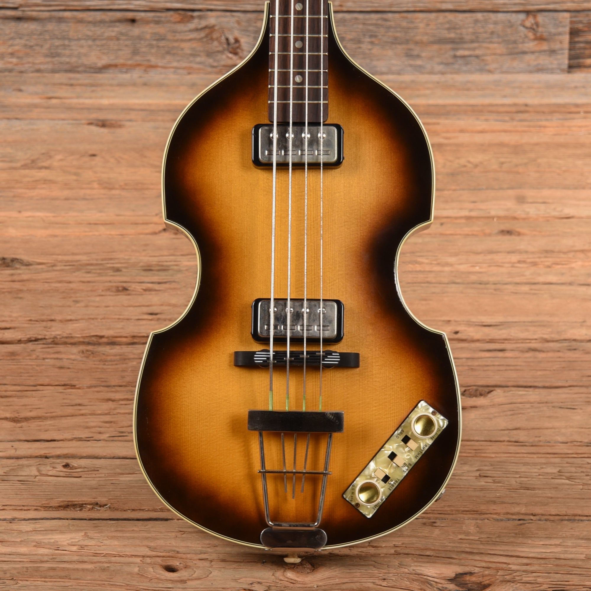Hofner 500/1 V63 Sunburst Bass Guitars / 4-String