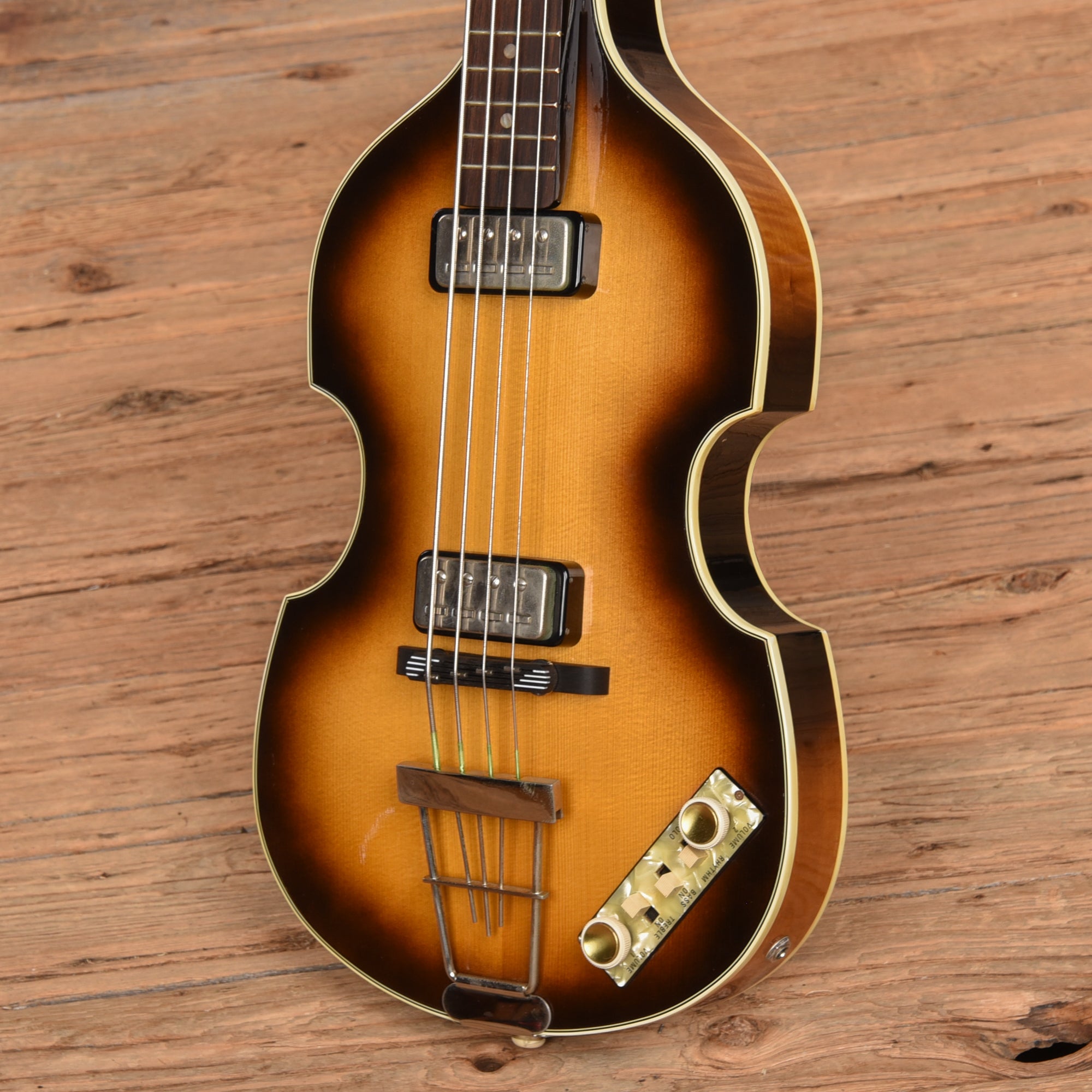 Hofner 500/1 V63 Sunburst Bass Guitars / 4-String