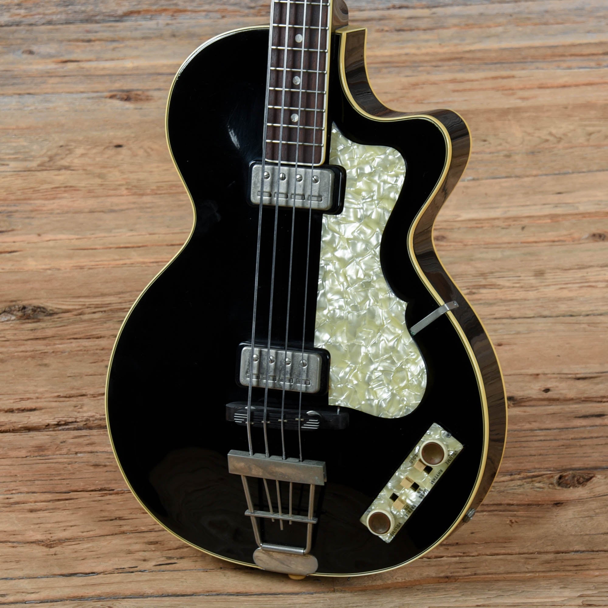 Hofner 500/2 Club Bass Black 2005 Bass Guitars / 4-String